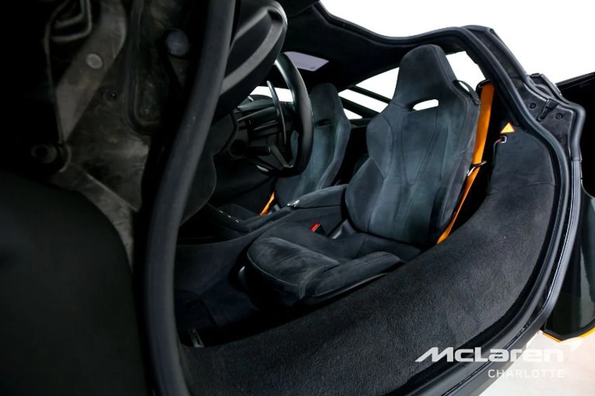 mph010_1332650201_Used_2019_Mc_Laren_720_S_4a3d638358