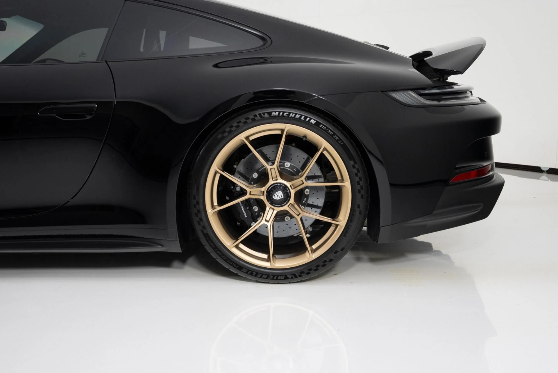 mph010_1345480892_Used_2024_Porsche_911_GT_3_Touring_1750205306_7e83455c37