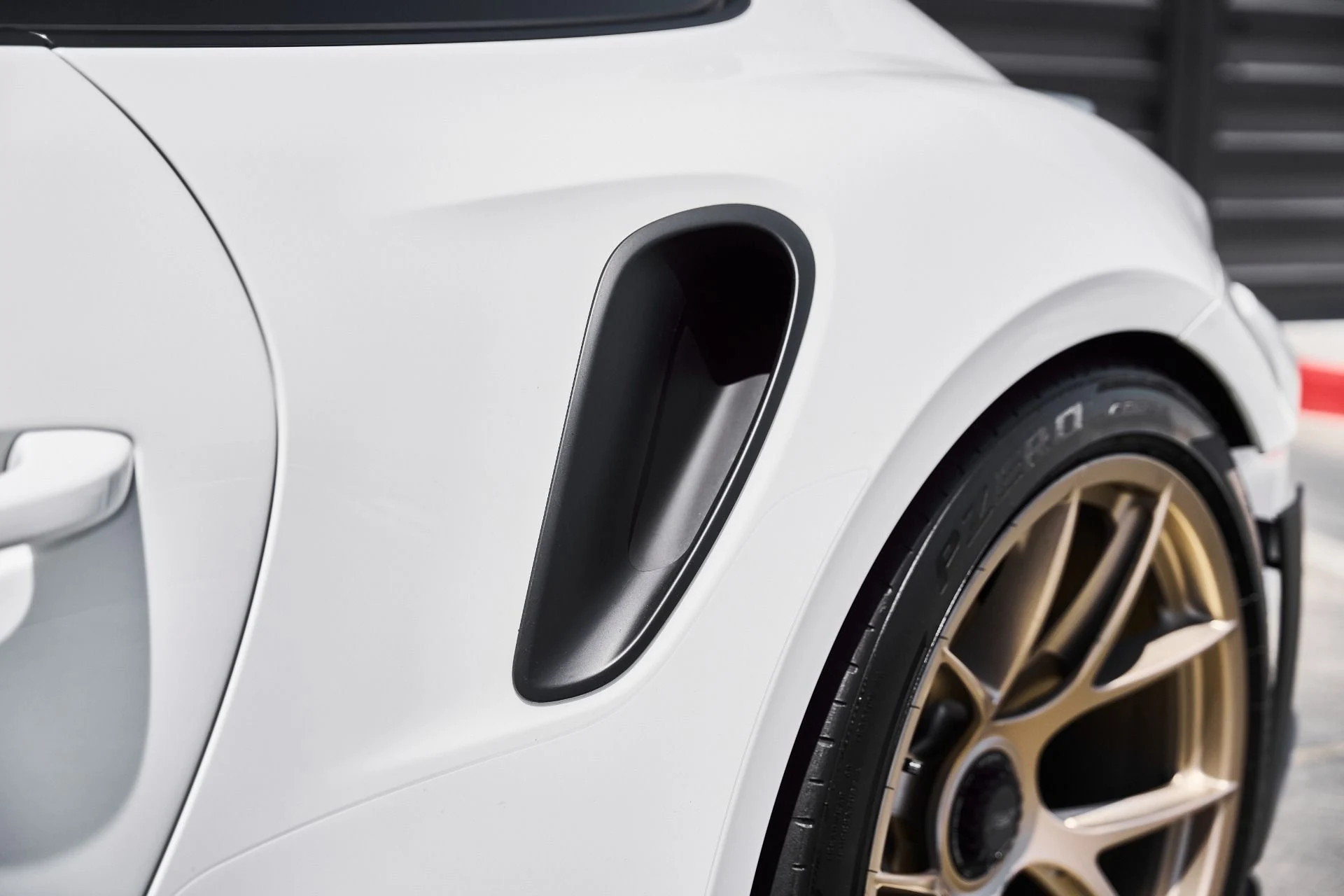 mph010_1349569368_Used_2025_Porsche_911_GT_3_RS_1780614675_414d0c75b5