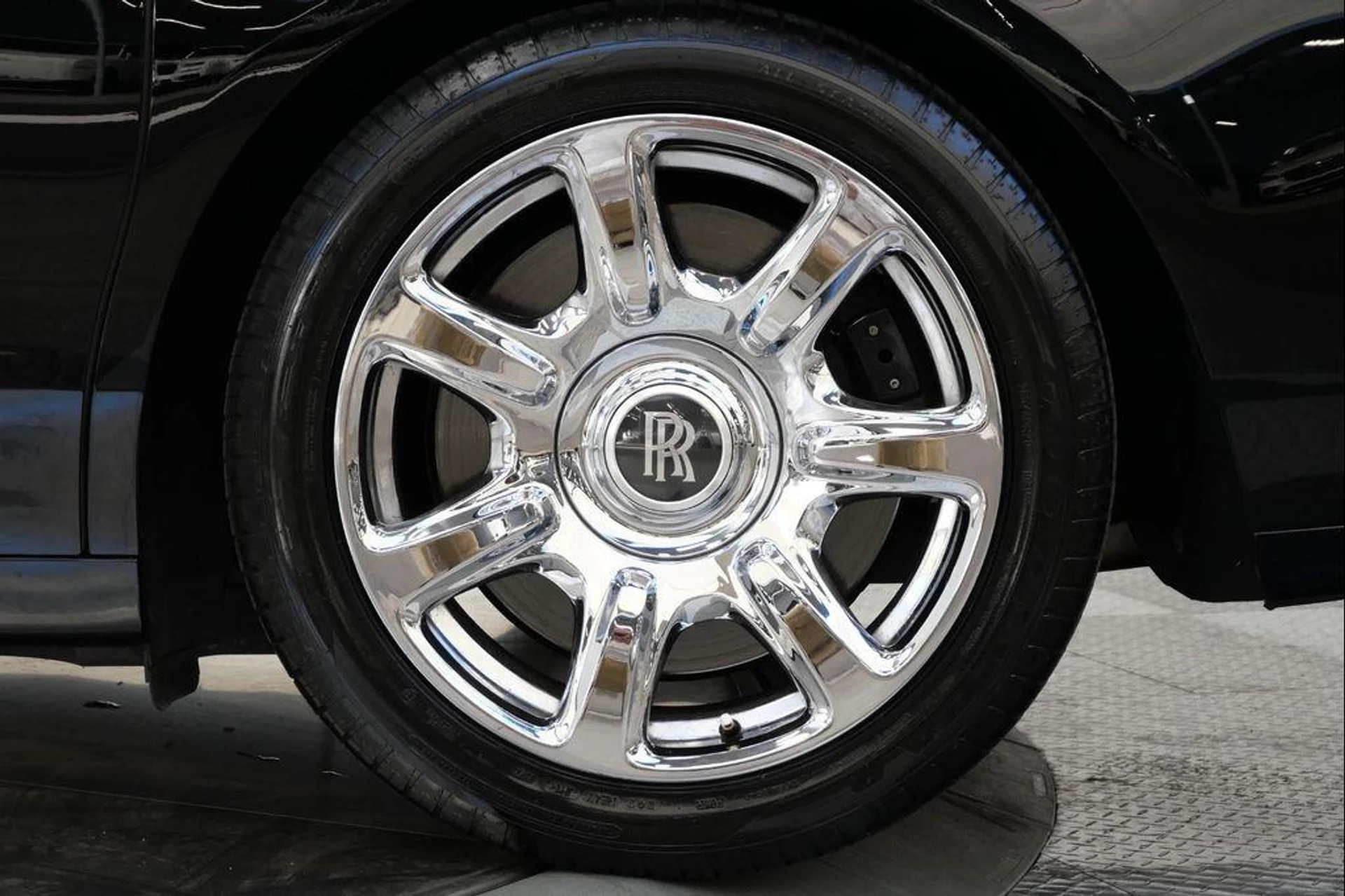 mph010_135358734_K3mgl_02rvb_V_Sf_Fdugmyx_F_Yfmxg_337870a0f1