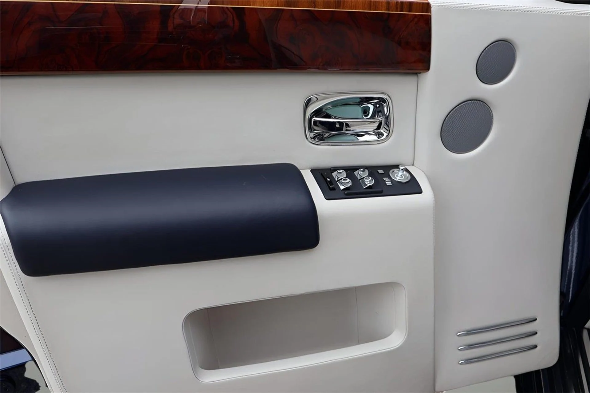 mph010_1358399614_11_cee488f70c