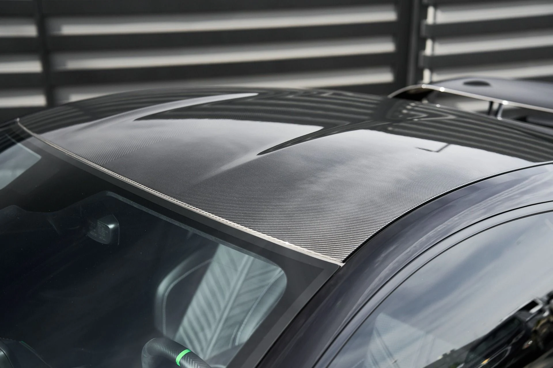 mph010_1363689223_Used_2023_Aston_Martin_Vantage_Base_1762913663_6986ca1856