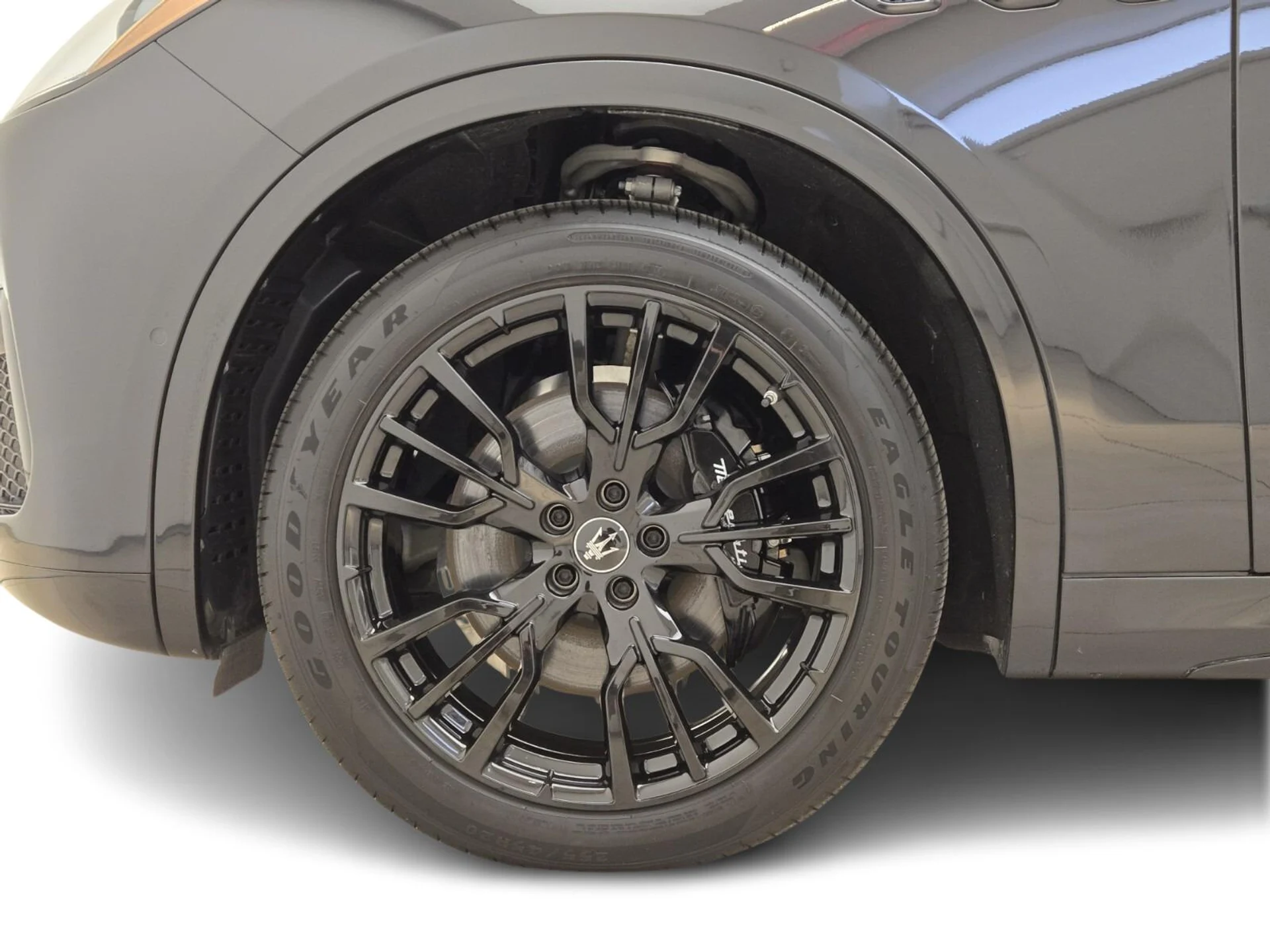 mph010_1398833631_New_2025_Maserati_Grecale_Modena_1767162133_ce07a5aaaa