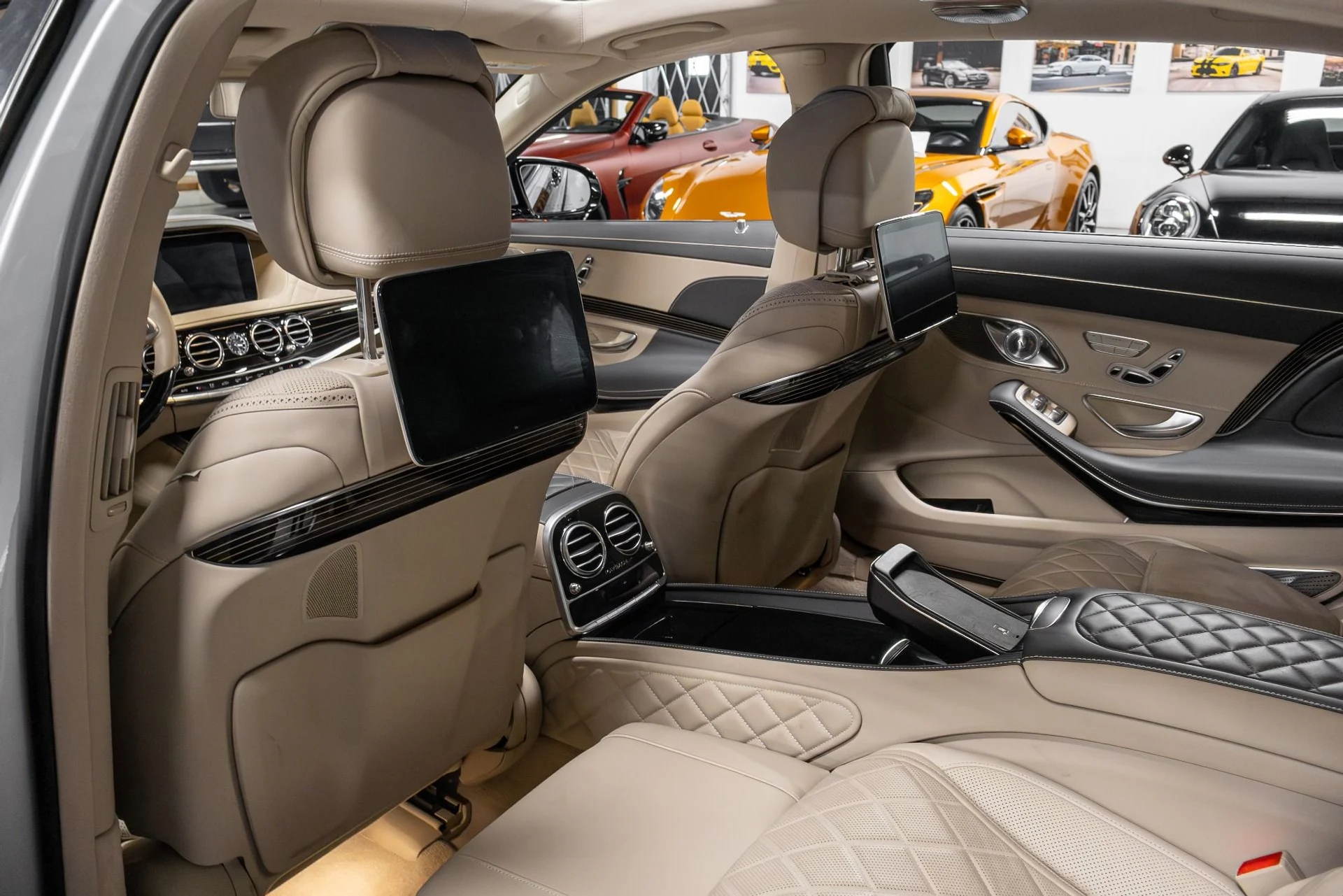 mph010_1401791107_Used_2019_Mercedes_Benz_S_Class_Maybach_S_560_4_MATIC_1763757824_7a2bae6b49