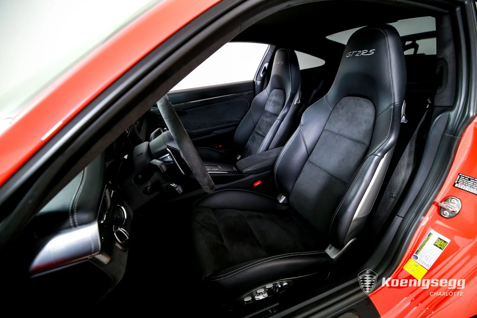 mph010_1403279921_Used_2018_Porsche_911_GT_2_RS_1783437290_de0e86b477