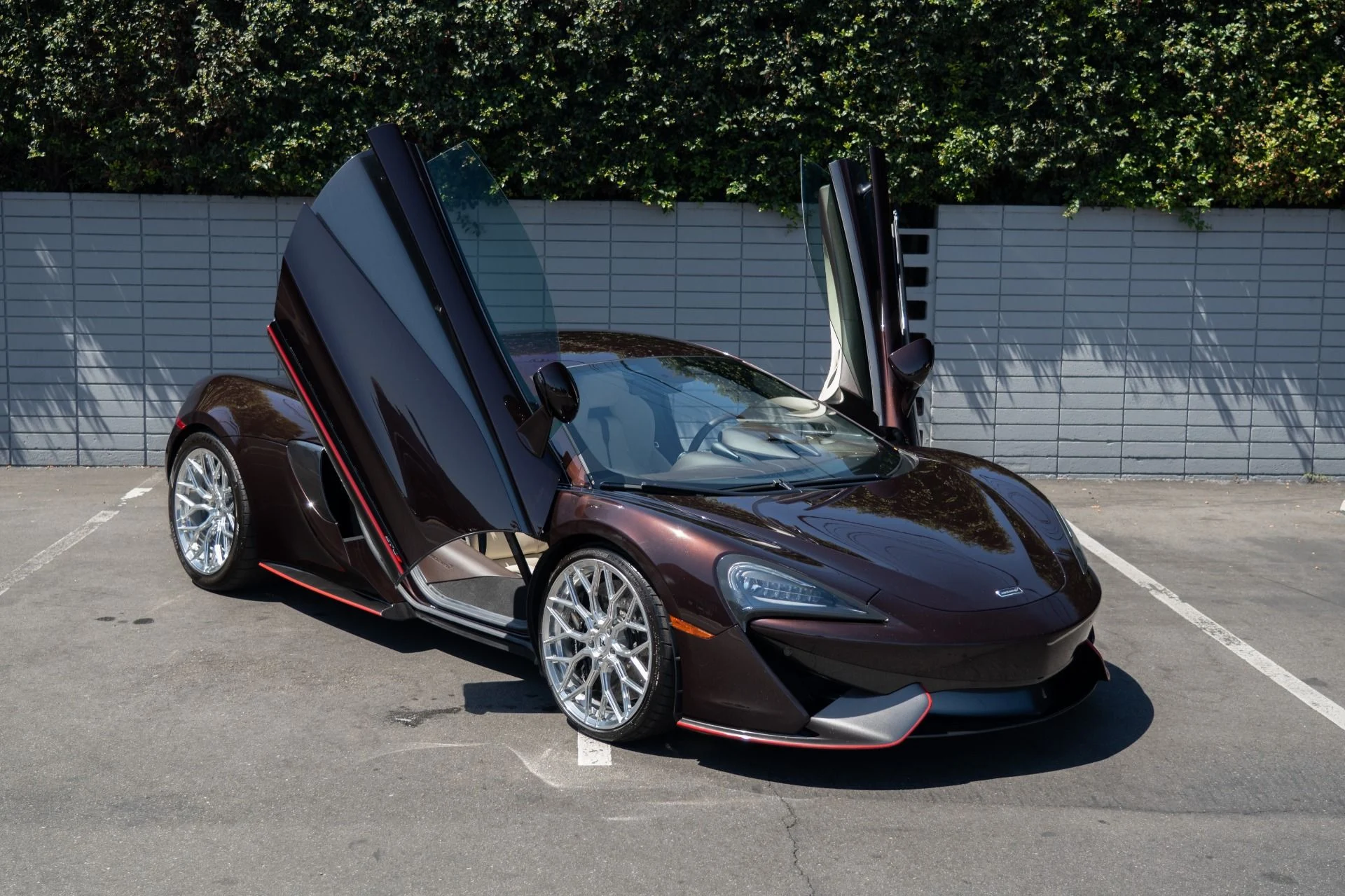 mph010_1408701374_Used_2016_Mc_Laren_570_S_1757091575_125a3f4b6a