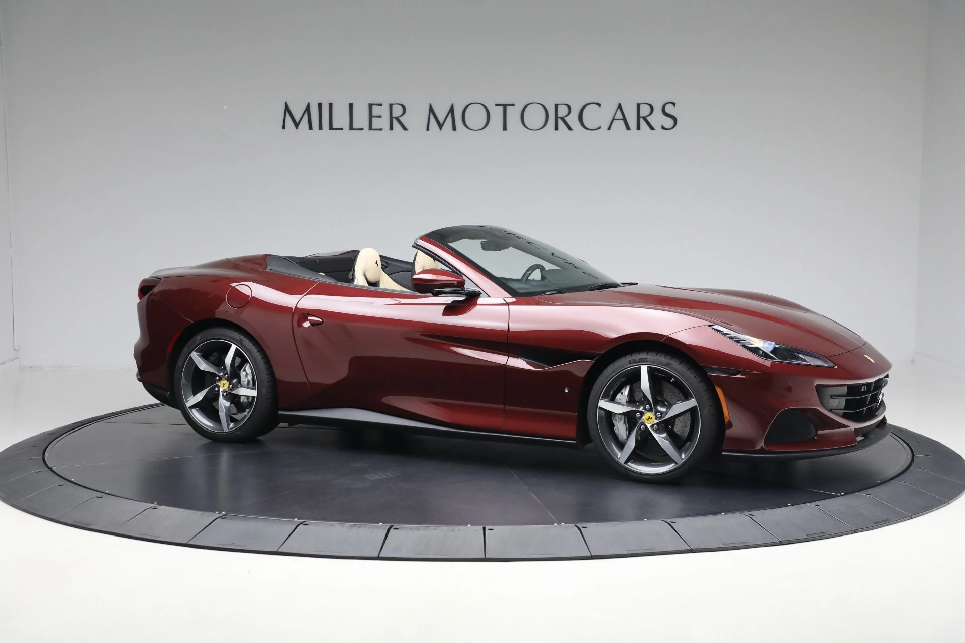 mph010_141006415_Used_2023_Ferrari_Portofino_M_ba06aeecef