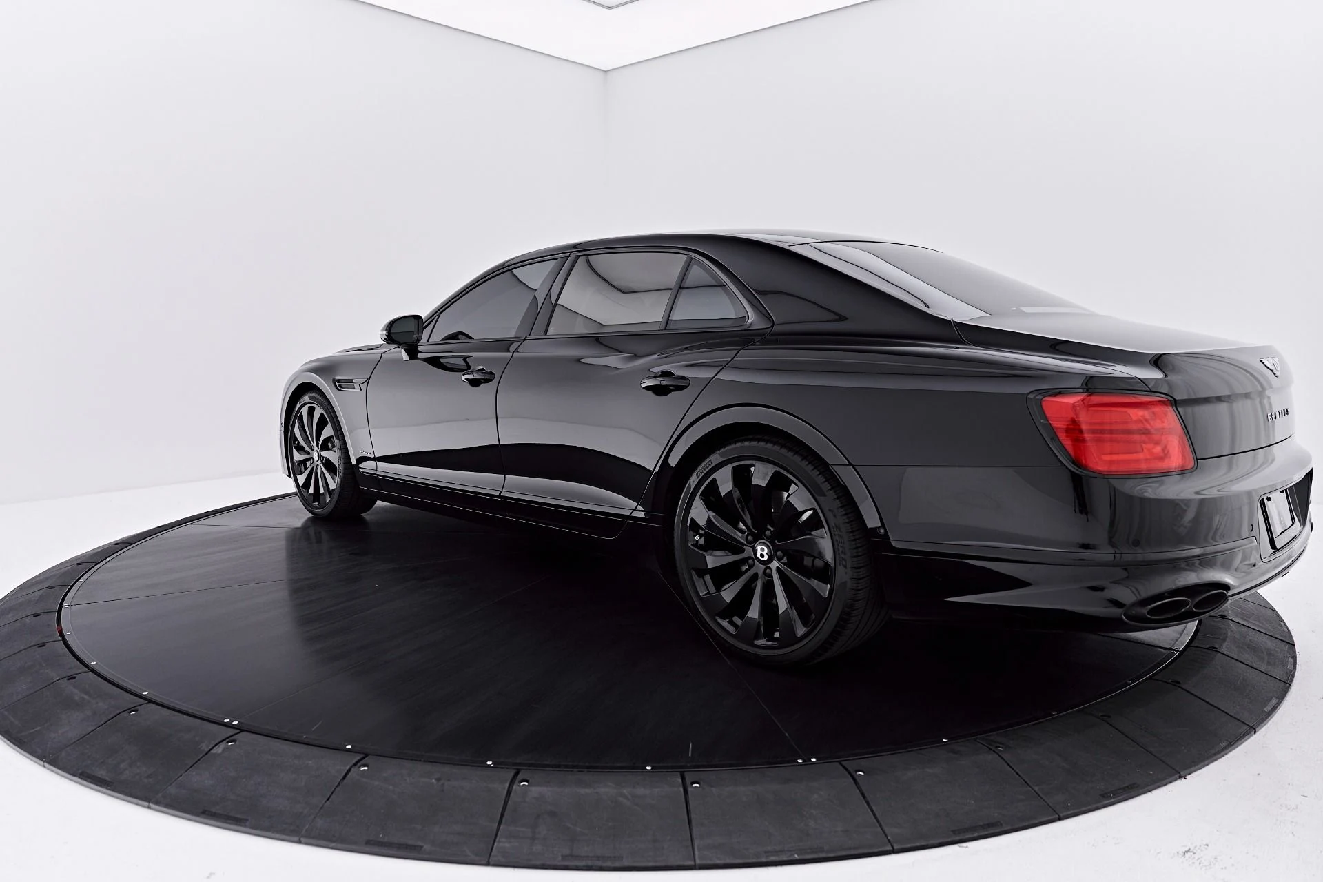 mph010_143466809_Used_2022_Bentley_Flying_Spur_V8_1788485968_aad2a06cc2