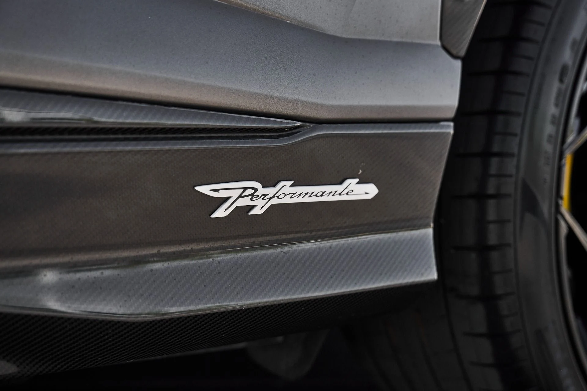 mph010_1437195744_Used_2024_Lamborghini_Urus_Performante_1781228402_a50897aee0