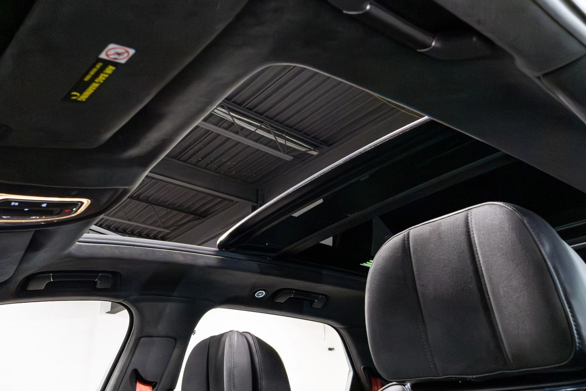 mph010_1461922735_Used_2021_Bentley_Bentayga_Speed_1777402784_cbe005712f