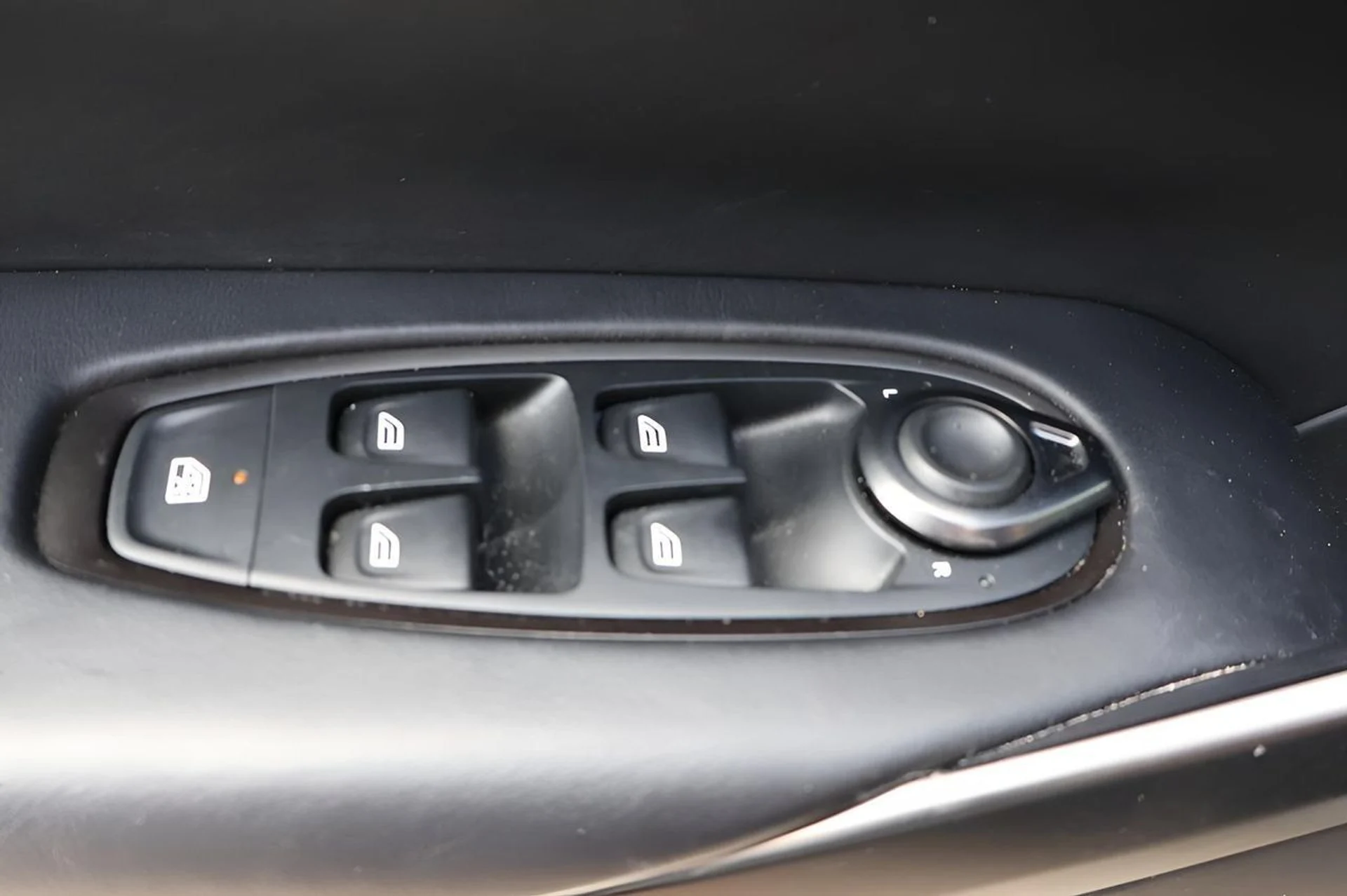 mph010_1462847830_11_28e4c5fd08