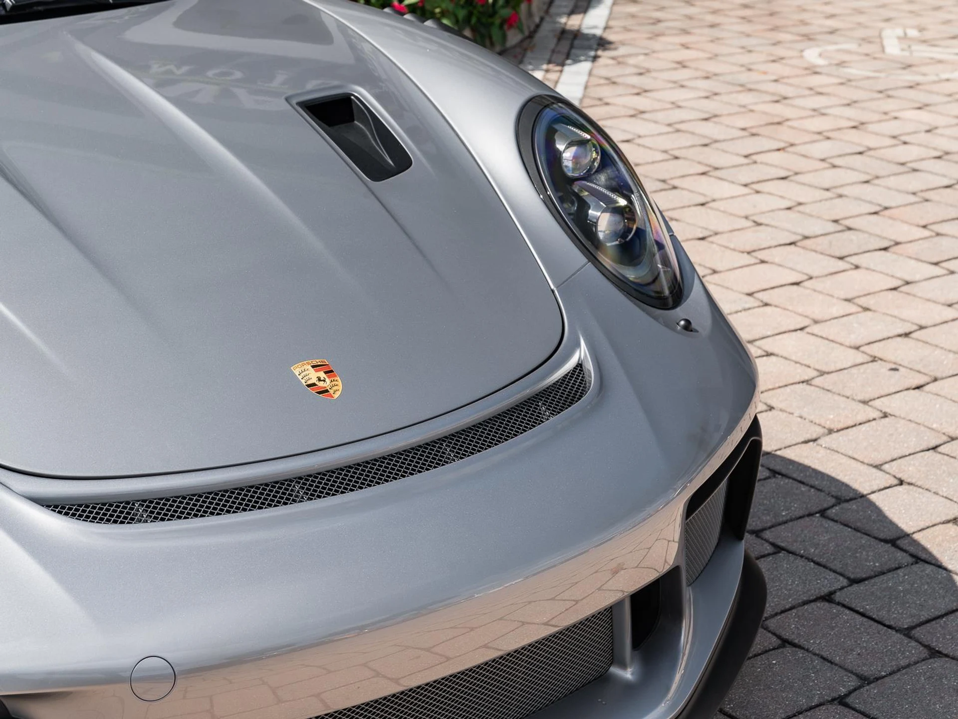 mph010_1467176302_Used_2019_Porsche_911_GT_3_RS_1771496238_5352e5dee3