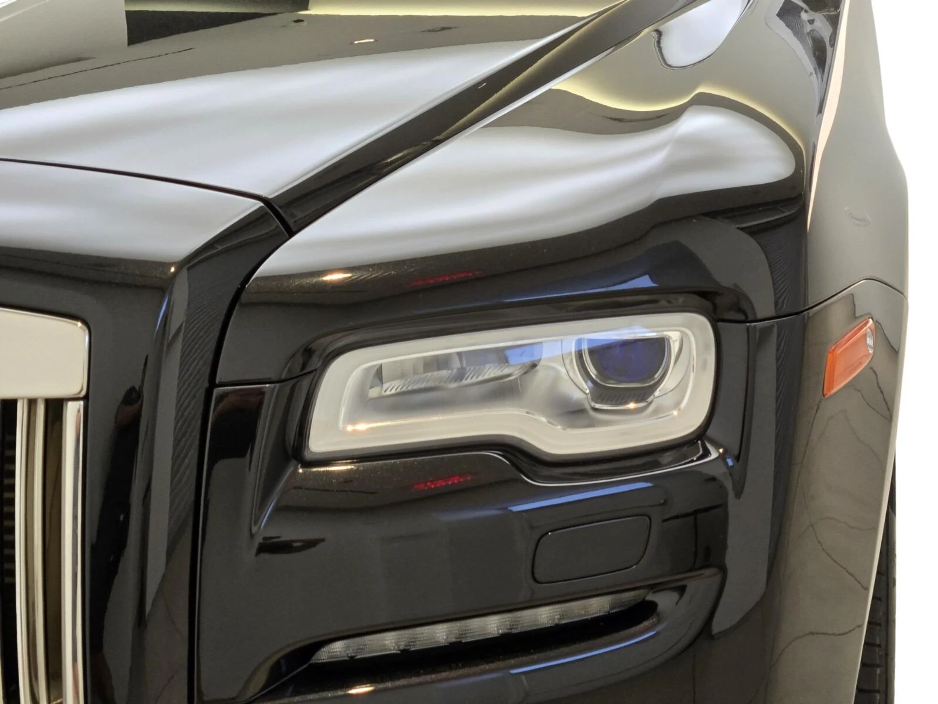 mph010_1468133779_Used_2017_Rolls_Royce_Ghost_1773381580_560660ad51