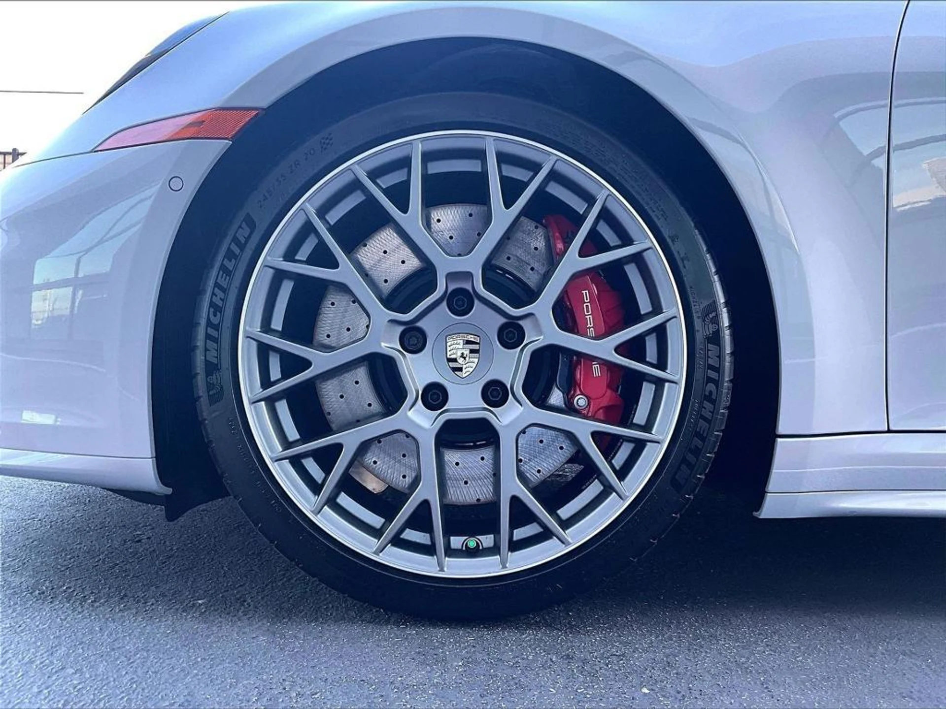 mph010_1469763520_wh_A_D_Hb_we_Q1_UC_Ub8_Fa_EU_Ca_XEI_748b30d1ae