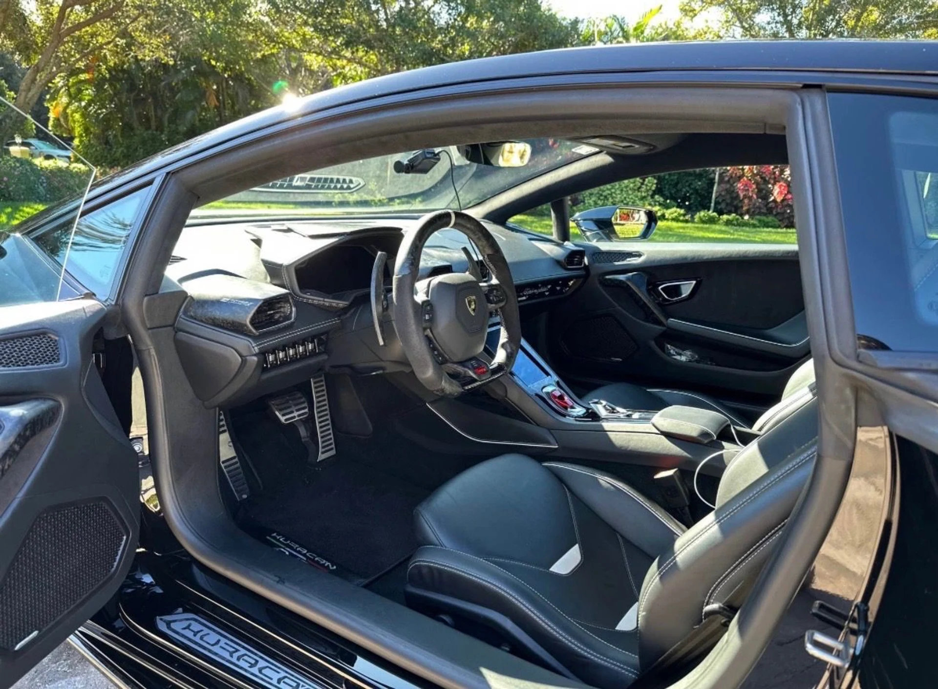 mph010_1469827323_Used_2021_Lamborghini_Huracan_EVO_1764798641_b5533563c7