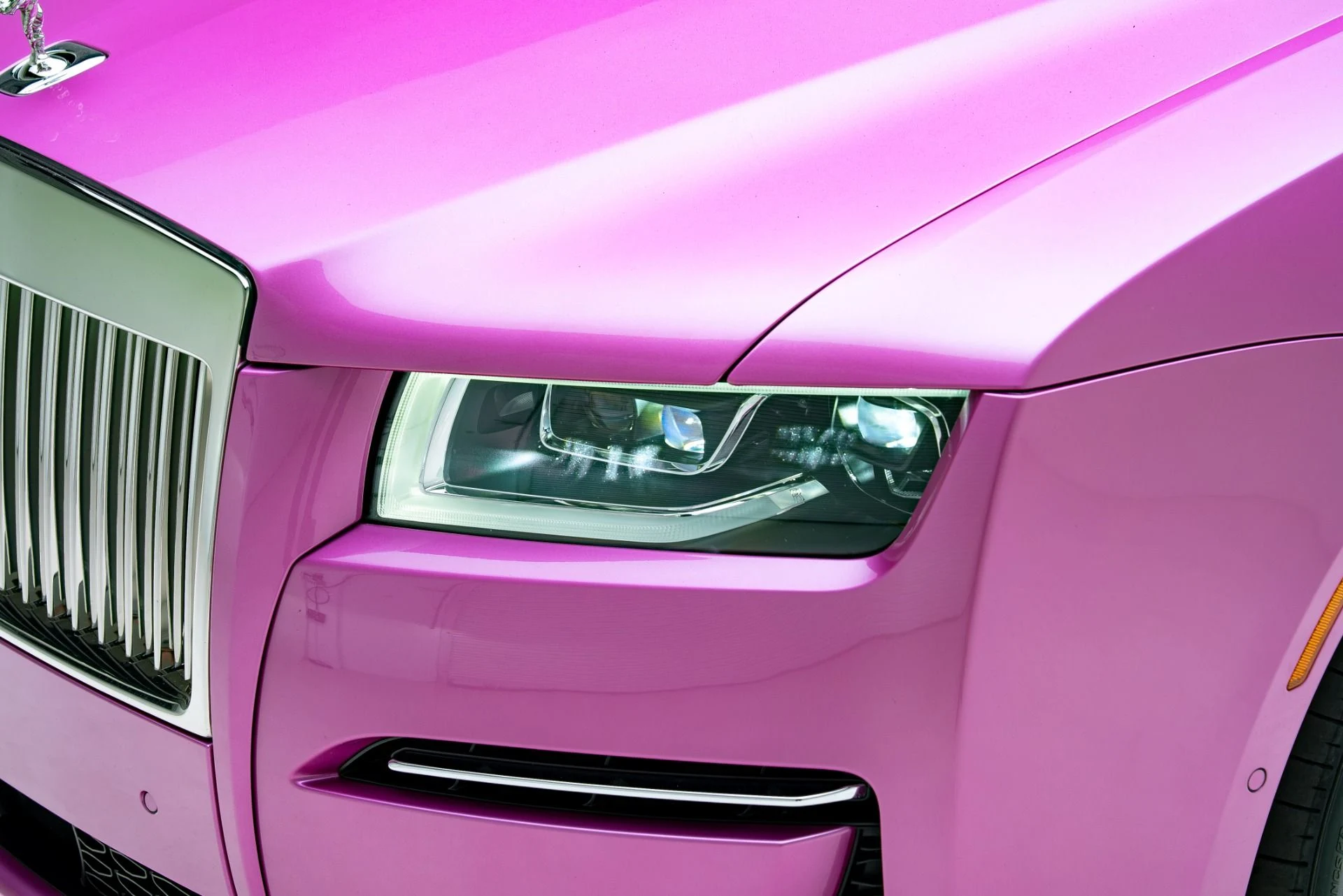 mph010_1469892630_Used_2021_Rolls_Royce_Ghost_1777047146_09ee59704d