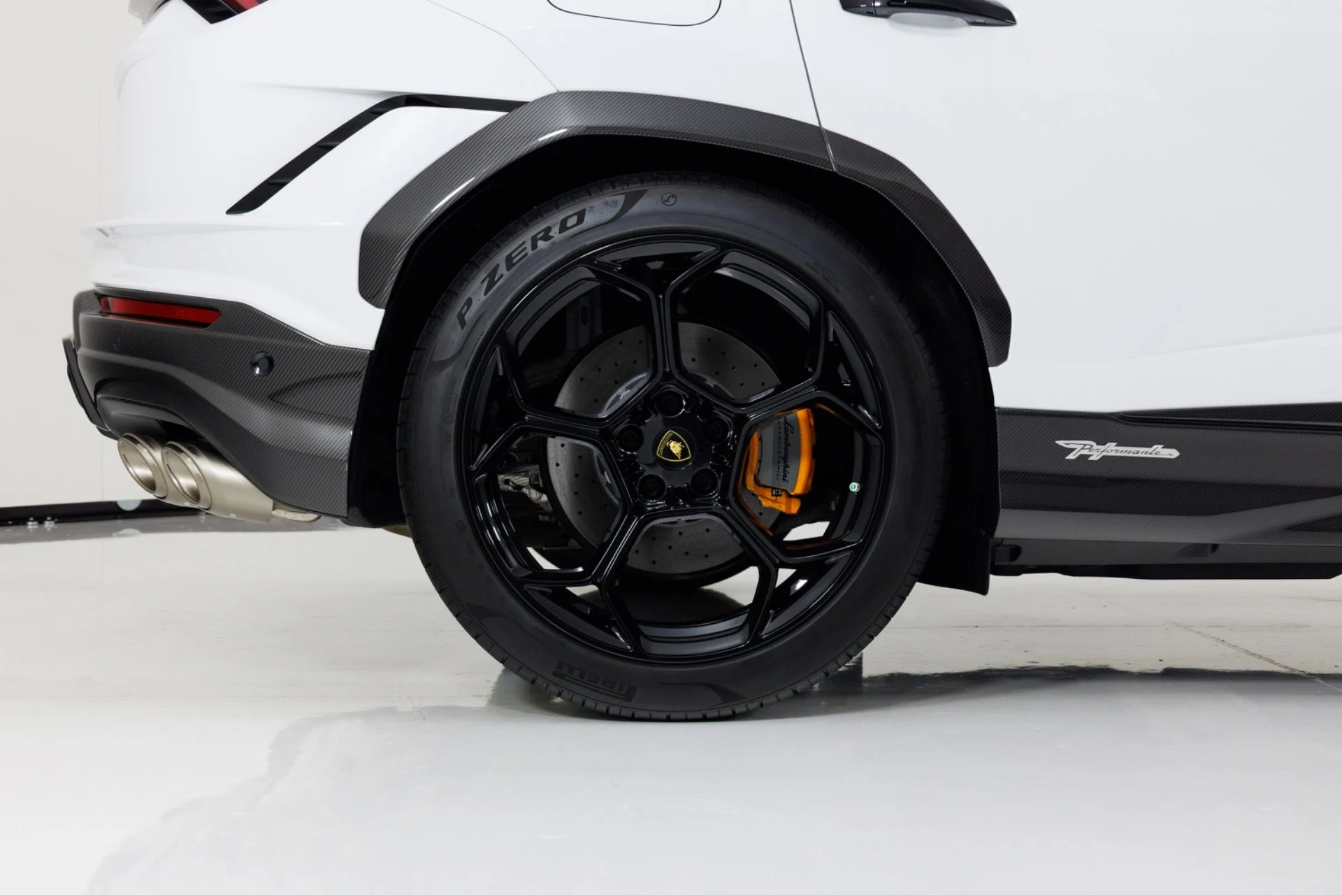 mph010_1474542243_Used_2024_Lamborghini_Urus_Performante_1780601126_09822328c5