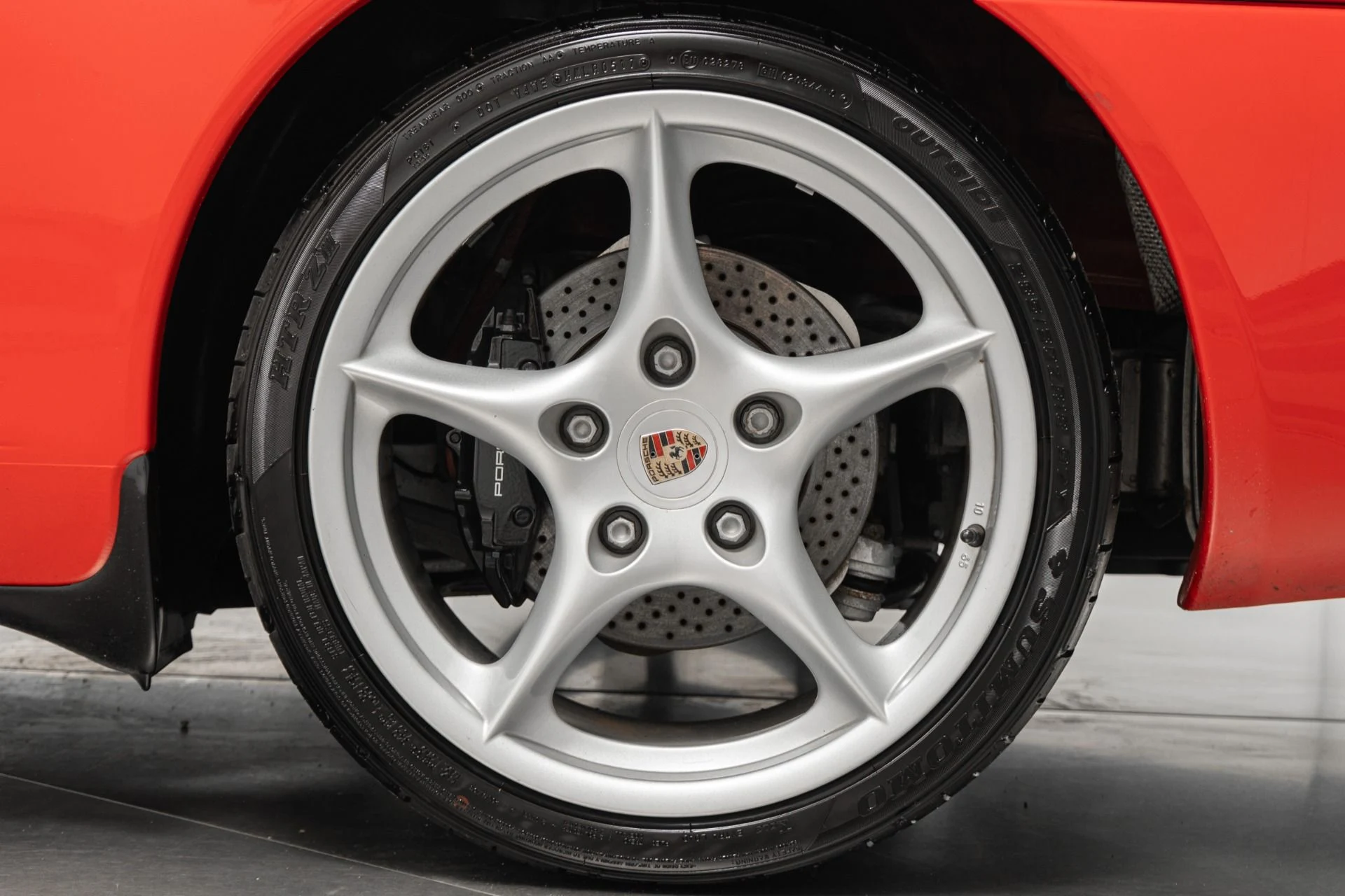 mph010_1479625062_Used_2004_Porsche_911_Carrera_Cabriolet_1761773538_96247a5758