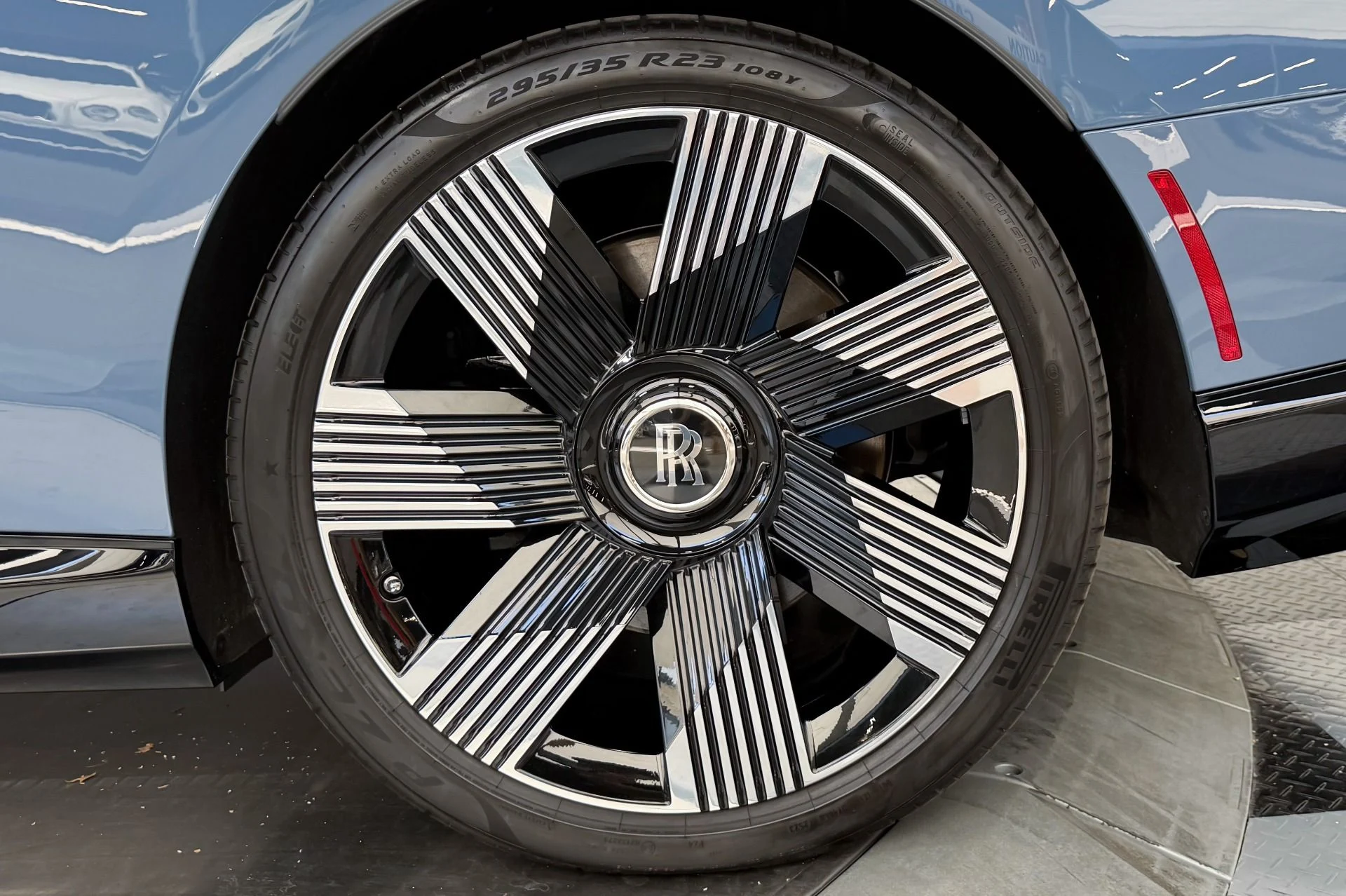 mph010_1484538550_Used_2024_Rolls_Royce_Spectre_Launch_Package_Low_Miles_Canadel_Paneling_1782413565_6b11c4f56f