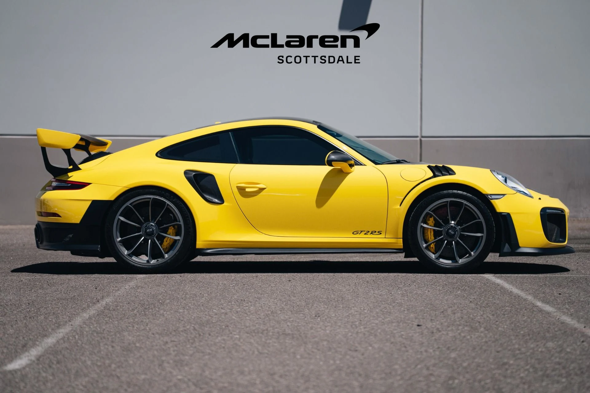 mph010_1493155458_Used_2018_PORSCHE_911_GT_2_RS_1746157617_58102e1d9f