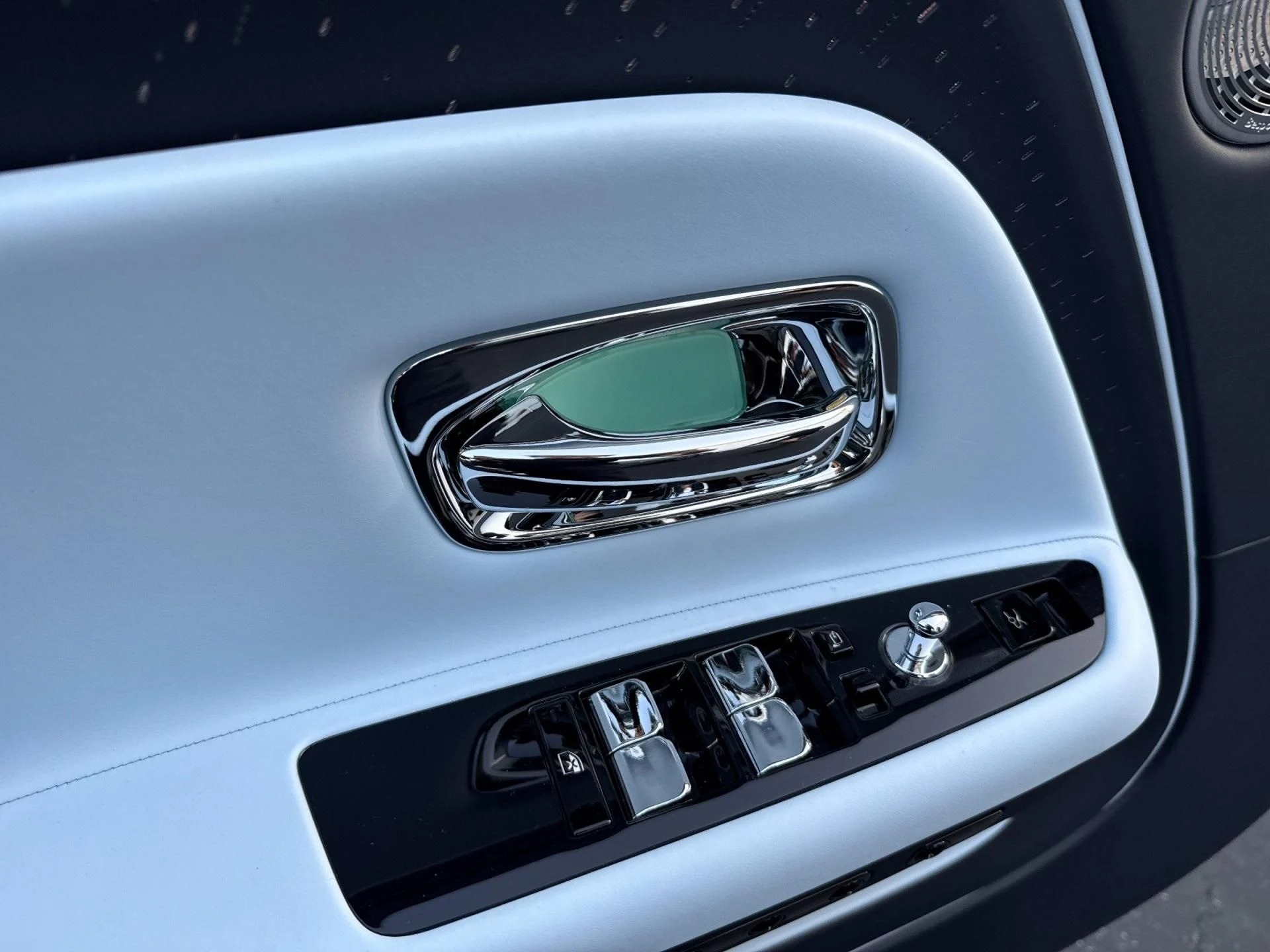 mph010_150572770_Used_2025_Rolls_Royce_Spectre_Provenance_CPO_1771668635_17416a312b