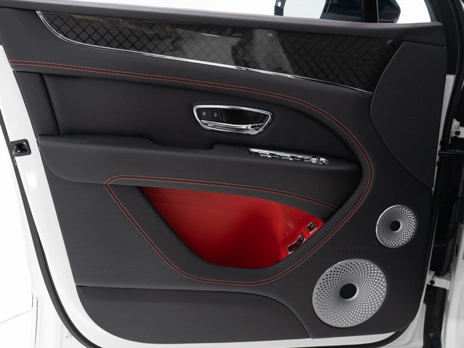 mph010_1506708777_22e909c63f09a78b92292344936aadb2_0d76af01ca