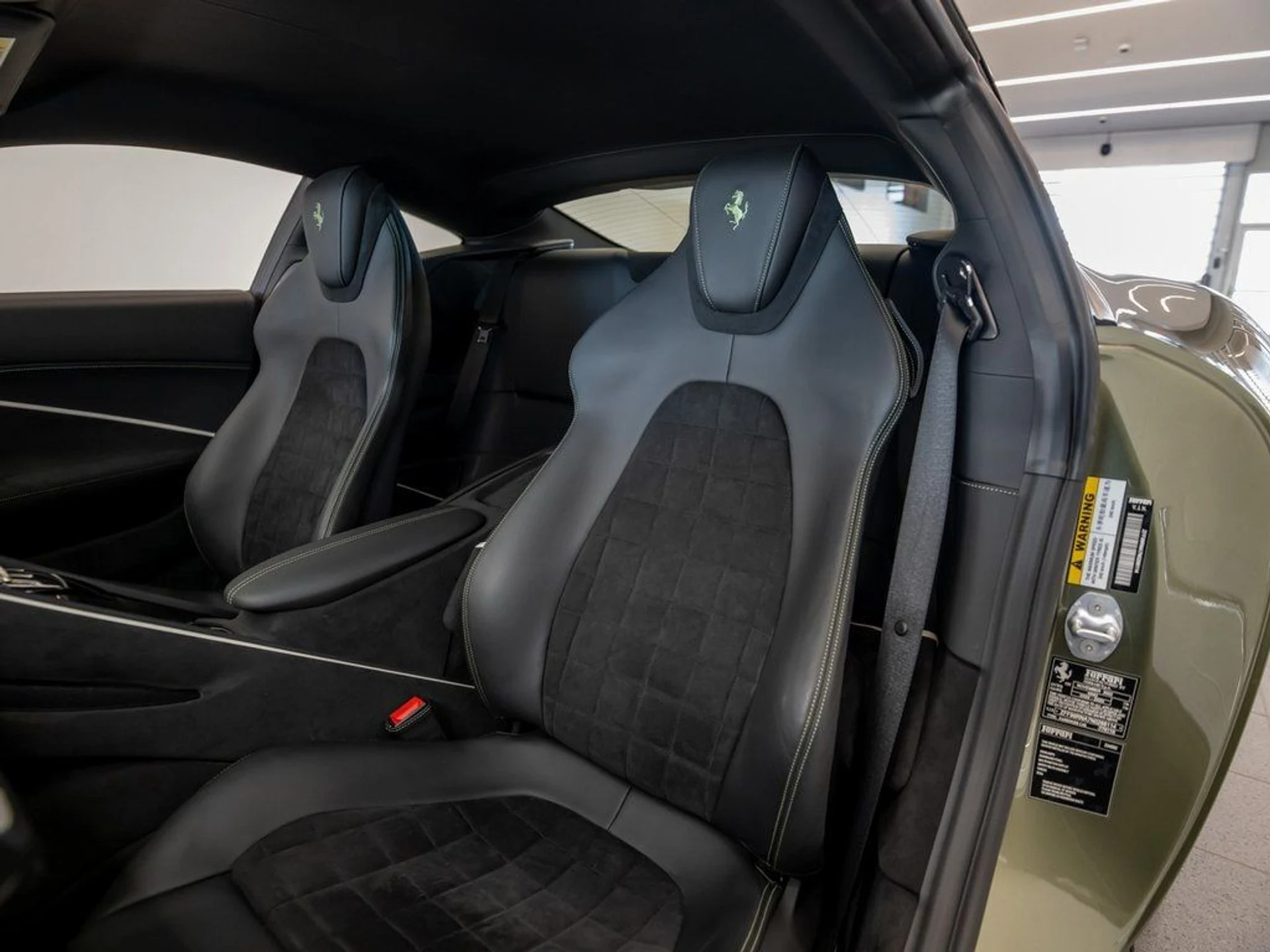 mph010_151081789_image_11_f517b69dc2