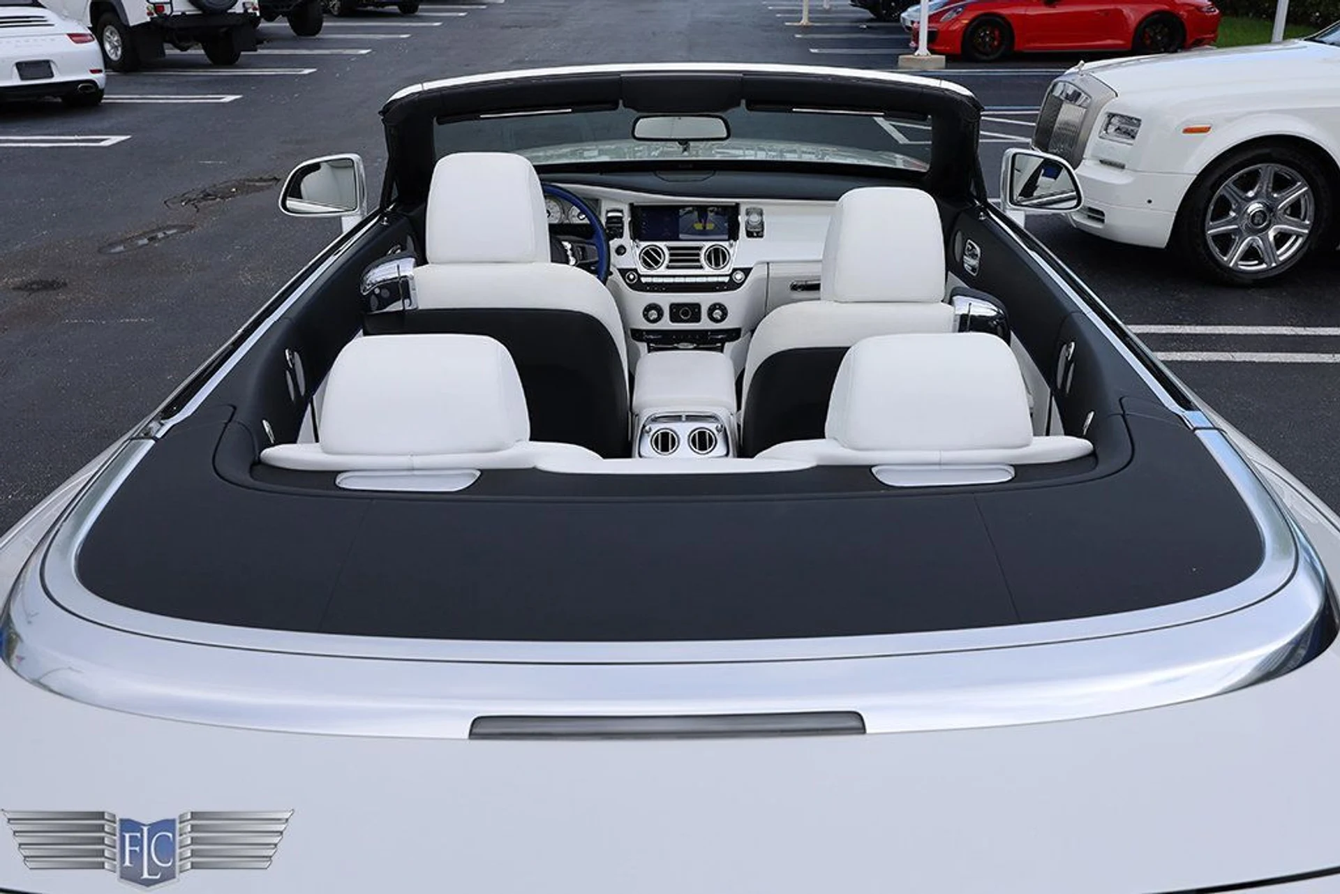 mph010_1511278535_used_2018_rolls_royce_dawn_convertible_6305_22879158_11_1024_d1c2cb6057