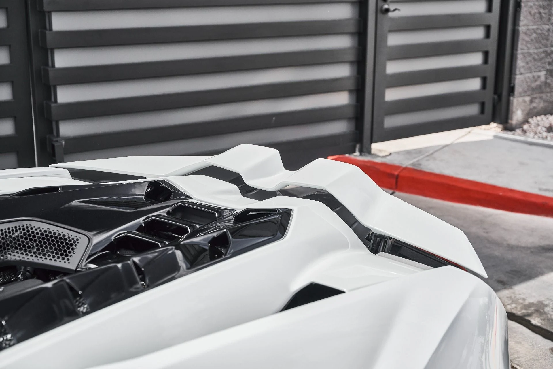 mph010_1512971930_Used_2026_Lamborghini_Revuelto_Base_1777078354_d6badb0caf