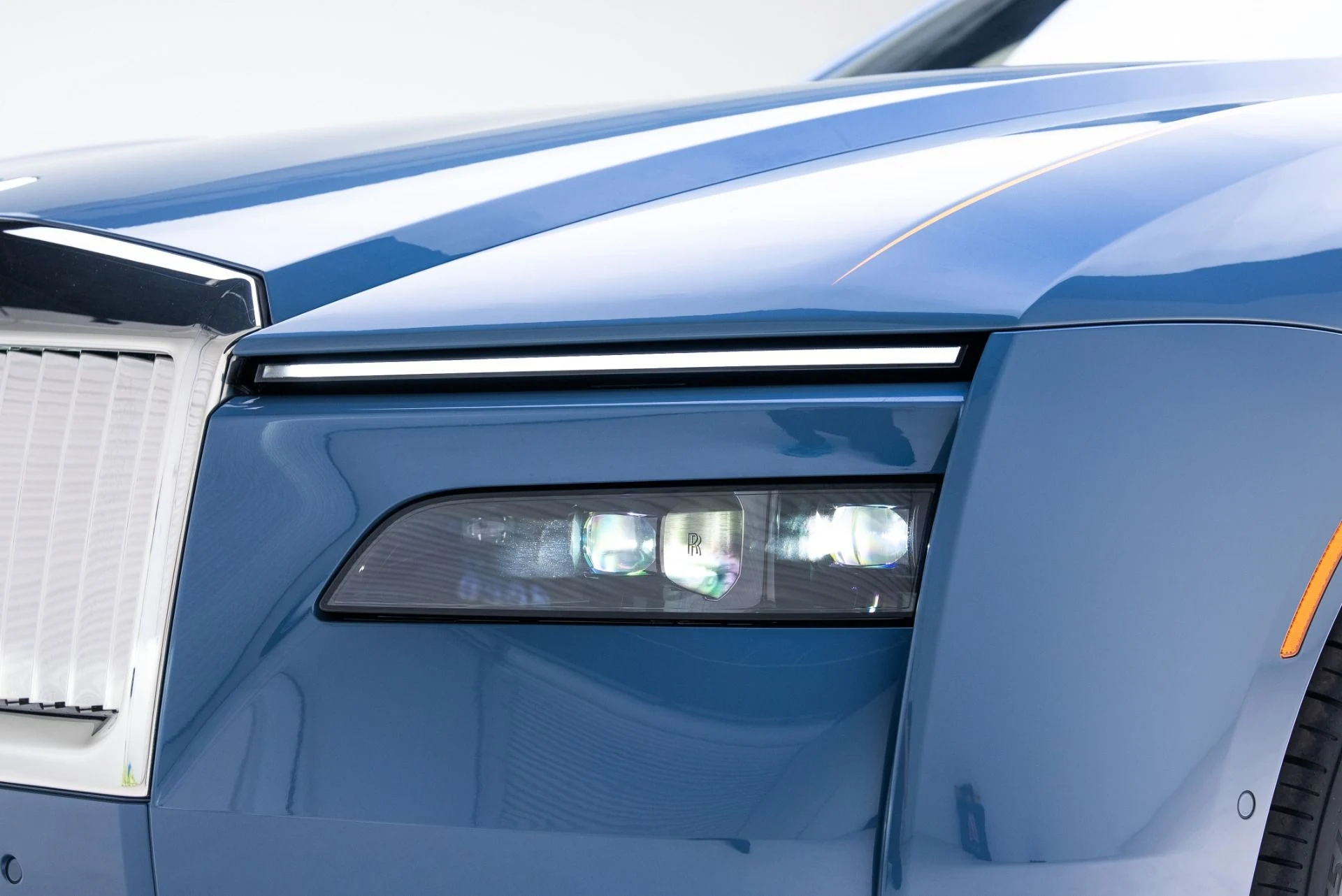 mph010_1523668764_Used_2024_Rolls_Royce_Spectre_1775065047_444c39ad2c