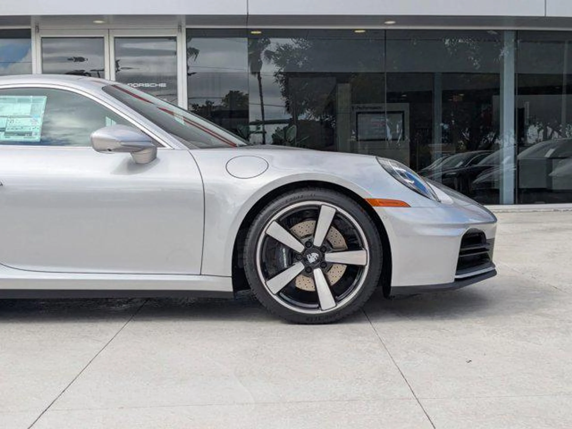 mph010_1523782227_ahf1lf_L_Vdk8_XI_Zv_Odw_T_Sg_Di_Ke_JM_43c14224c7