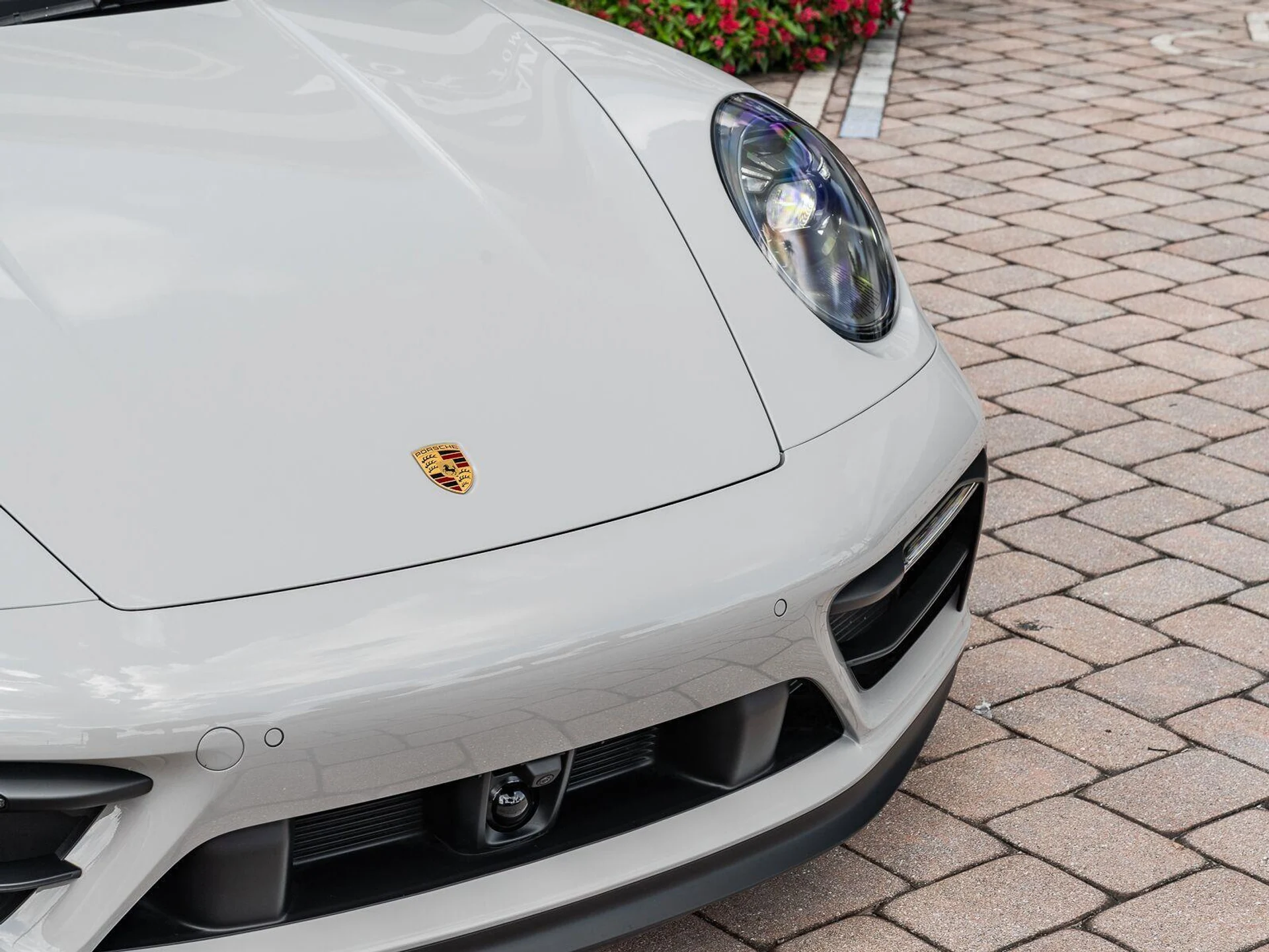 mph010_1526357275_Used_2024_Porsche_911_Carrera_GTS_1784923378_cf129083a7
