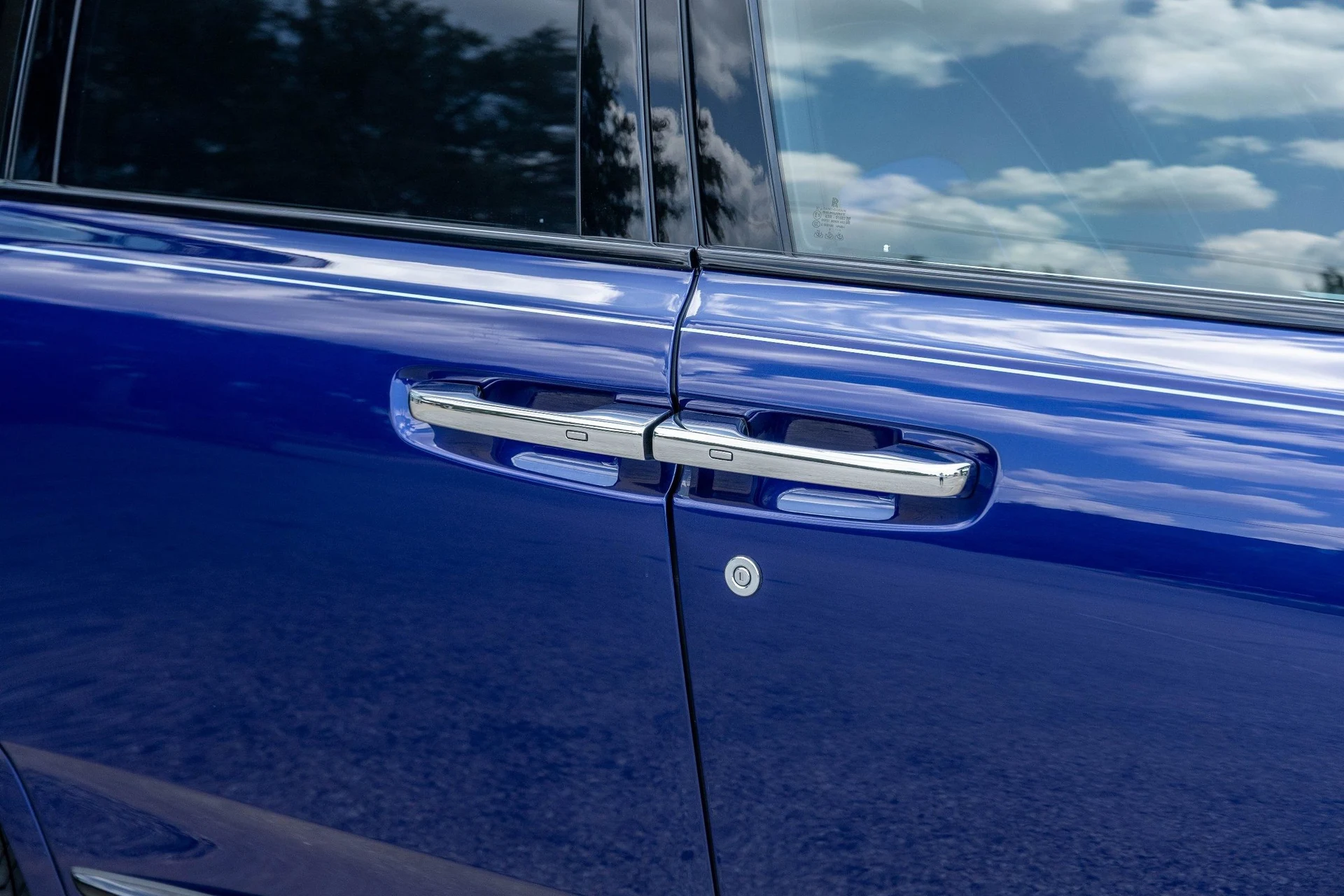 mph010_1526803915_Hi_Tech_Luxury_Imports_LLC_SLATV_8_C04_RU_223924_image_10_8af85e66c3