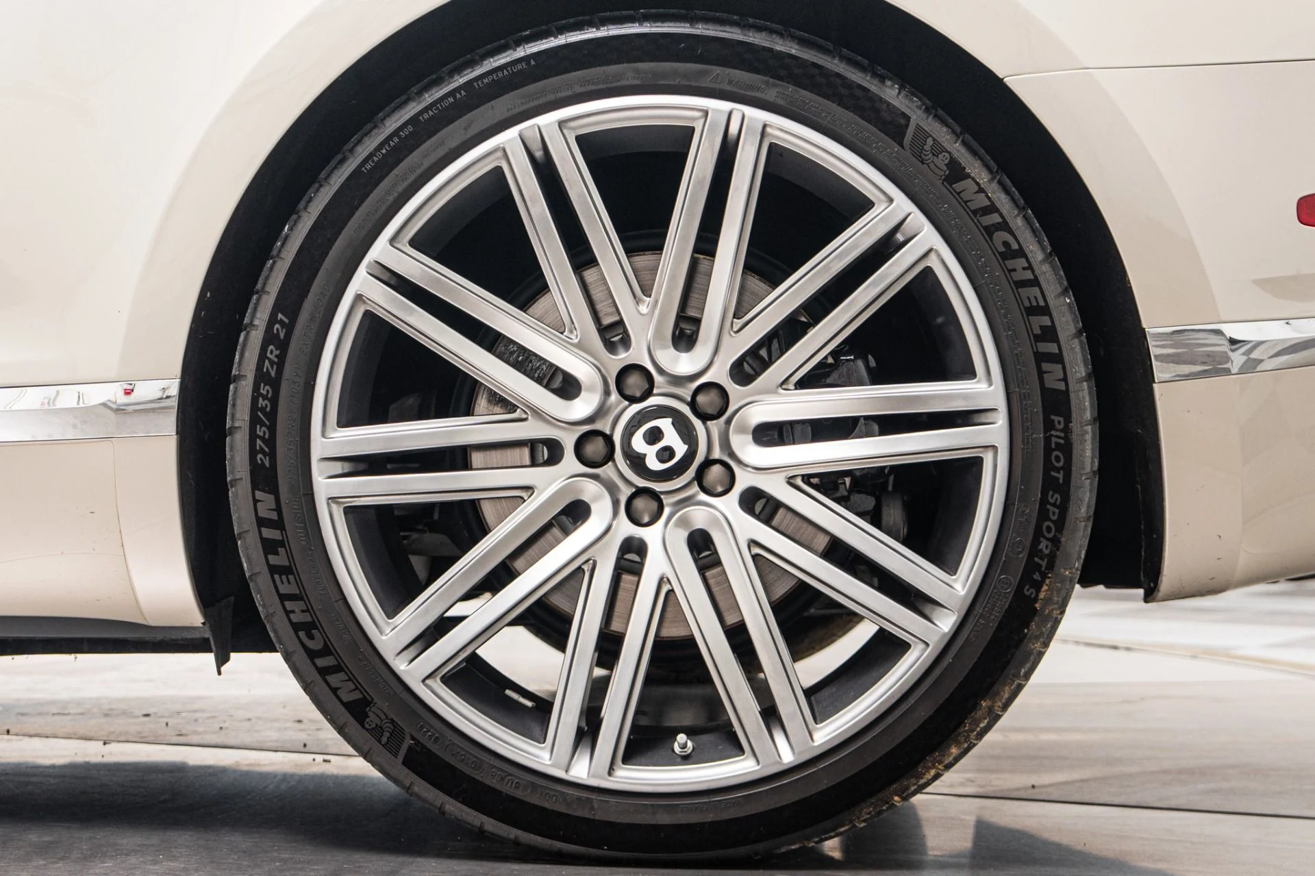 mph010_1528229590_Used_2014_Bentley_Continental_GTC_Speed_Low_Miles_Extended_Veneers_Classic_Color_Combination_1785352164_8ab14a3709