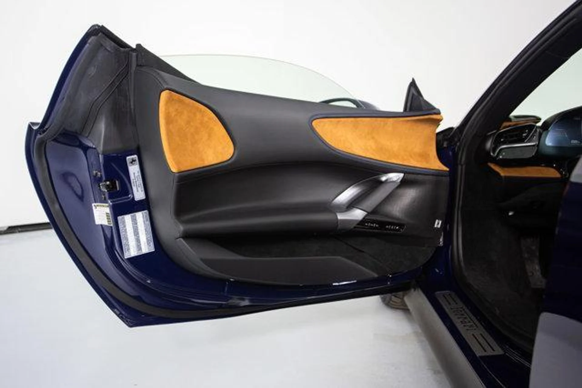 mph010_1528347883_g_L_Ly9_Az_PV_5v_T_Vz9_T1yg_AV_4_W6j4_U_ca87c990f1