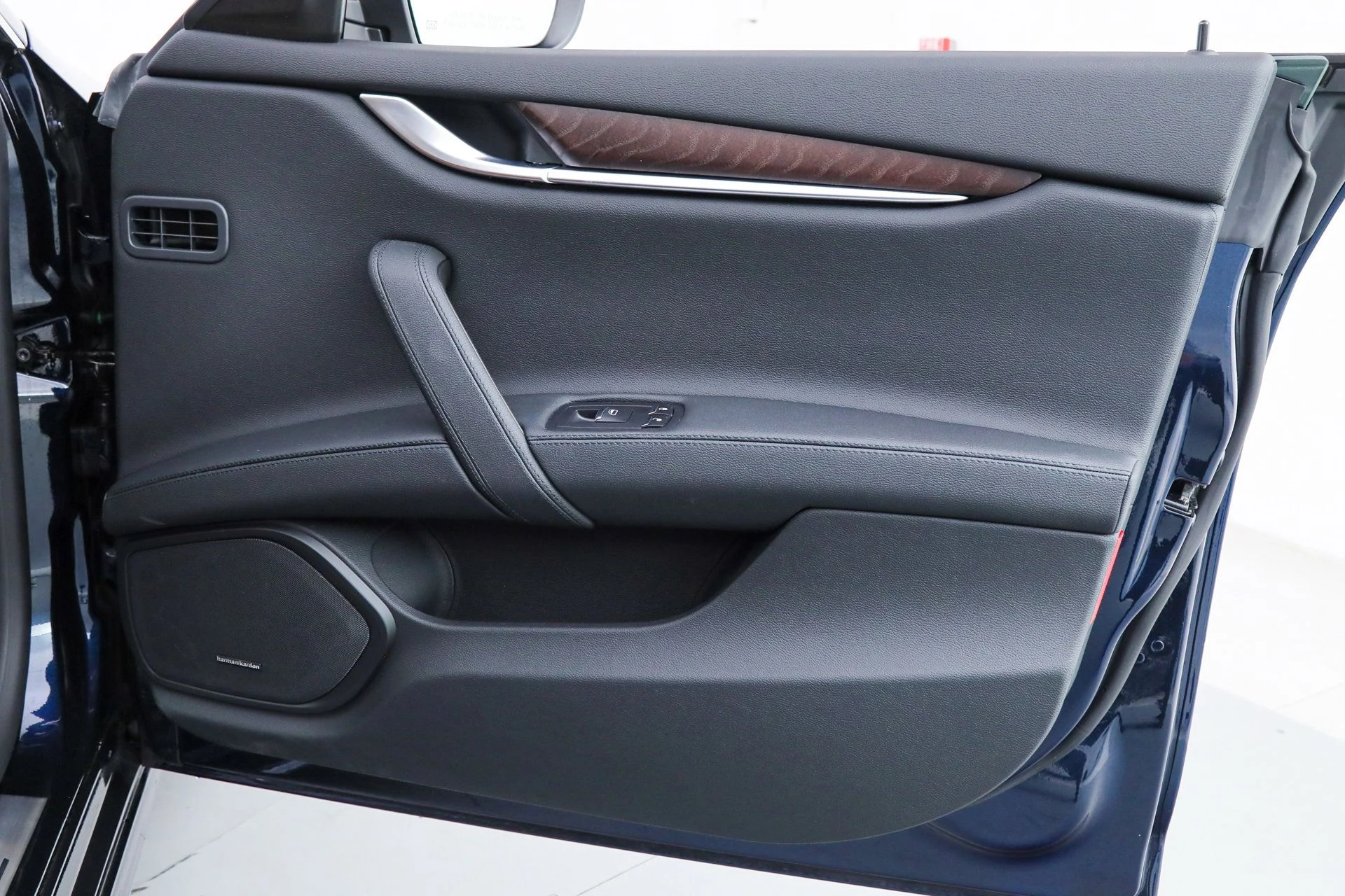 mph010_1530806977_3f4385a1eab40fbe16dad6ac3d6163b7_488f58b3f5