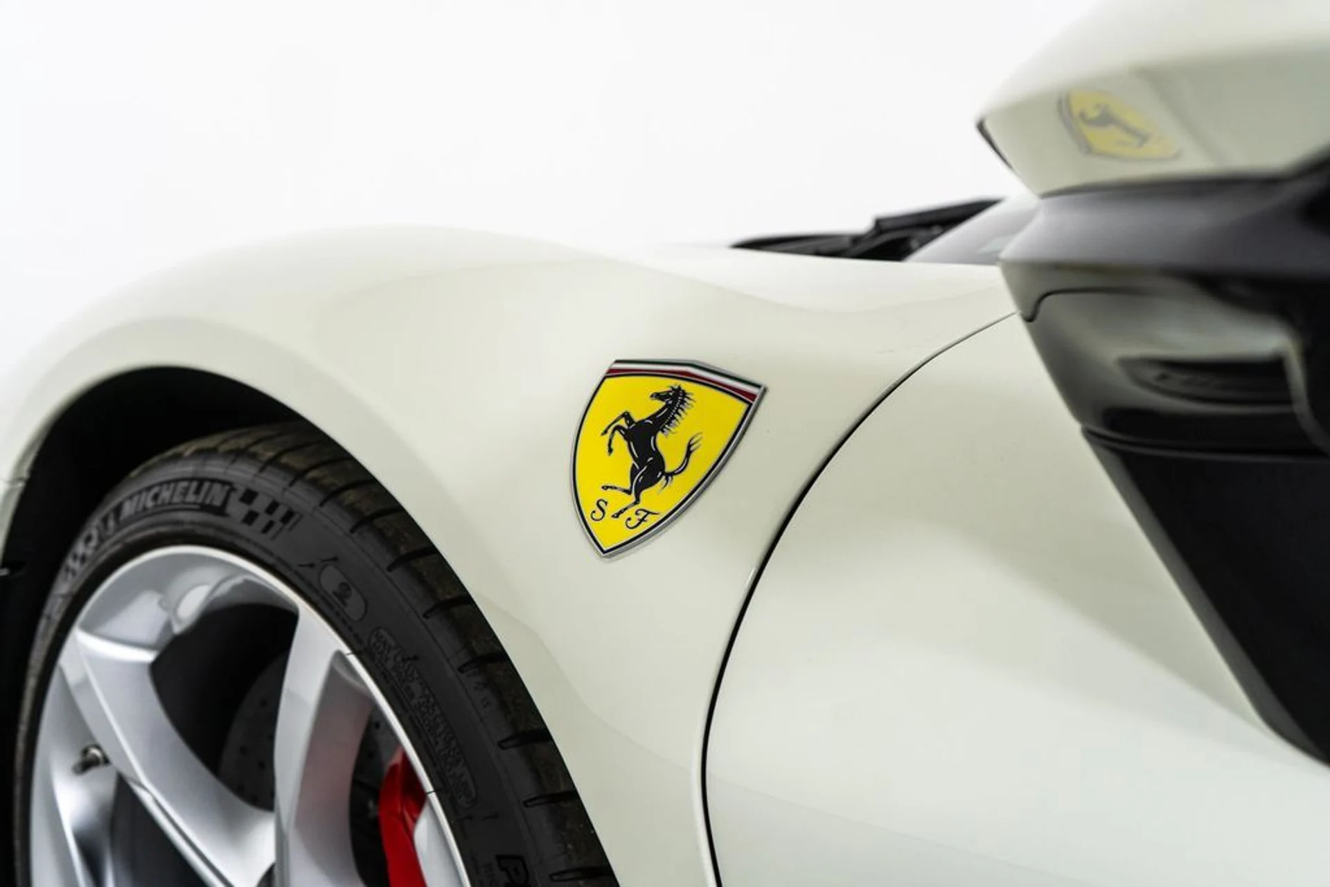 mph010_1535413991_ca4d12b1_34ee_4fd1_a9cb_fd749371c15b_1956d0aada