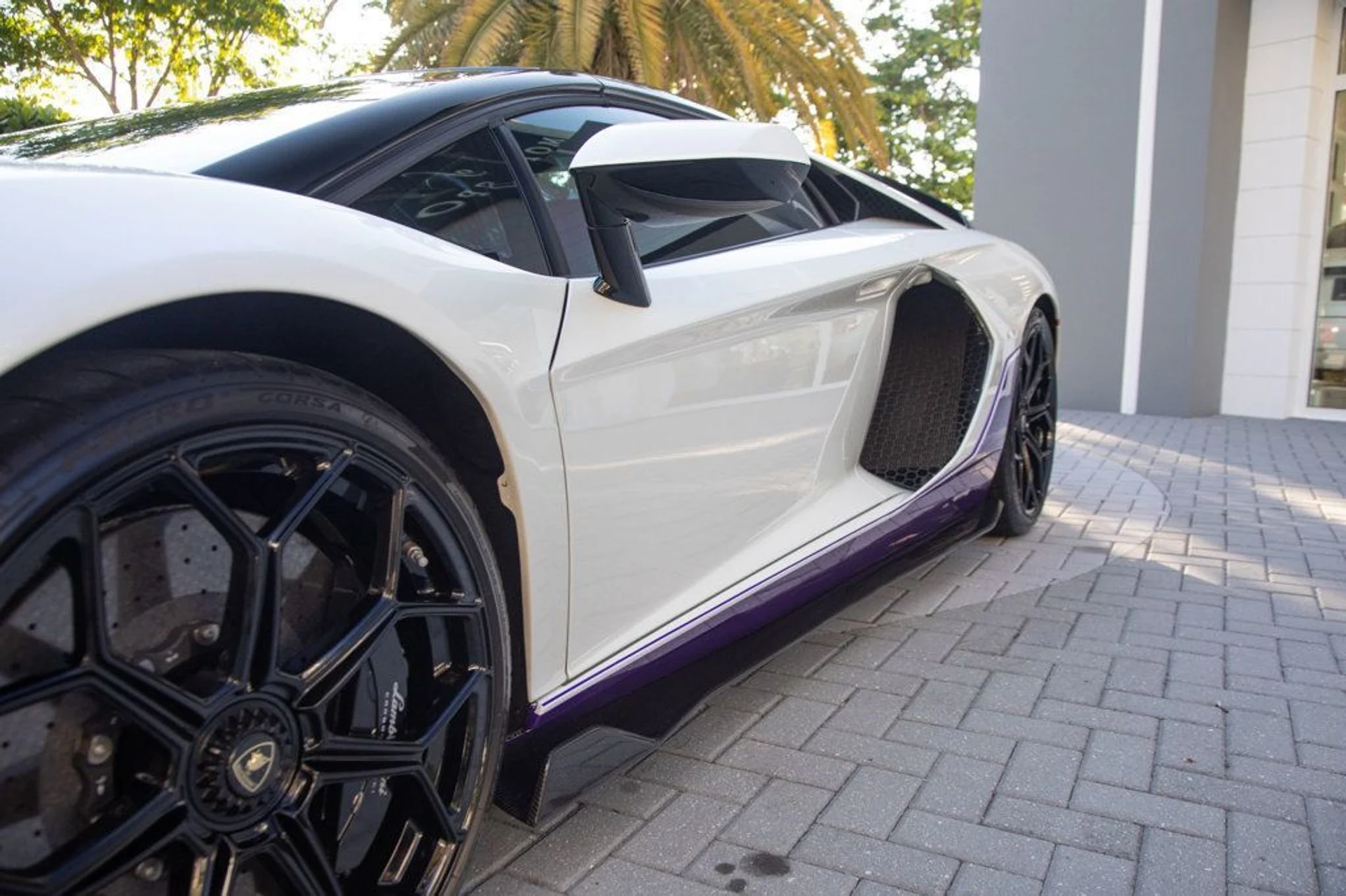 mph010_1536151533_used_2022_lamborghini_aventador_lp7804ultimaeroadster_14354_22368666_11_1024_468930896a