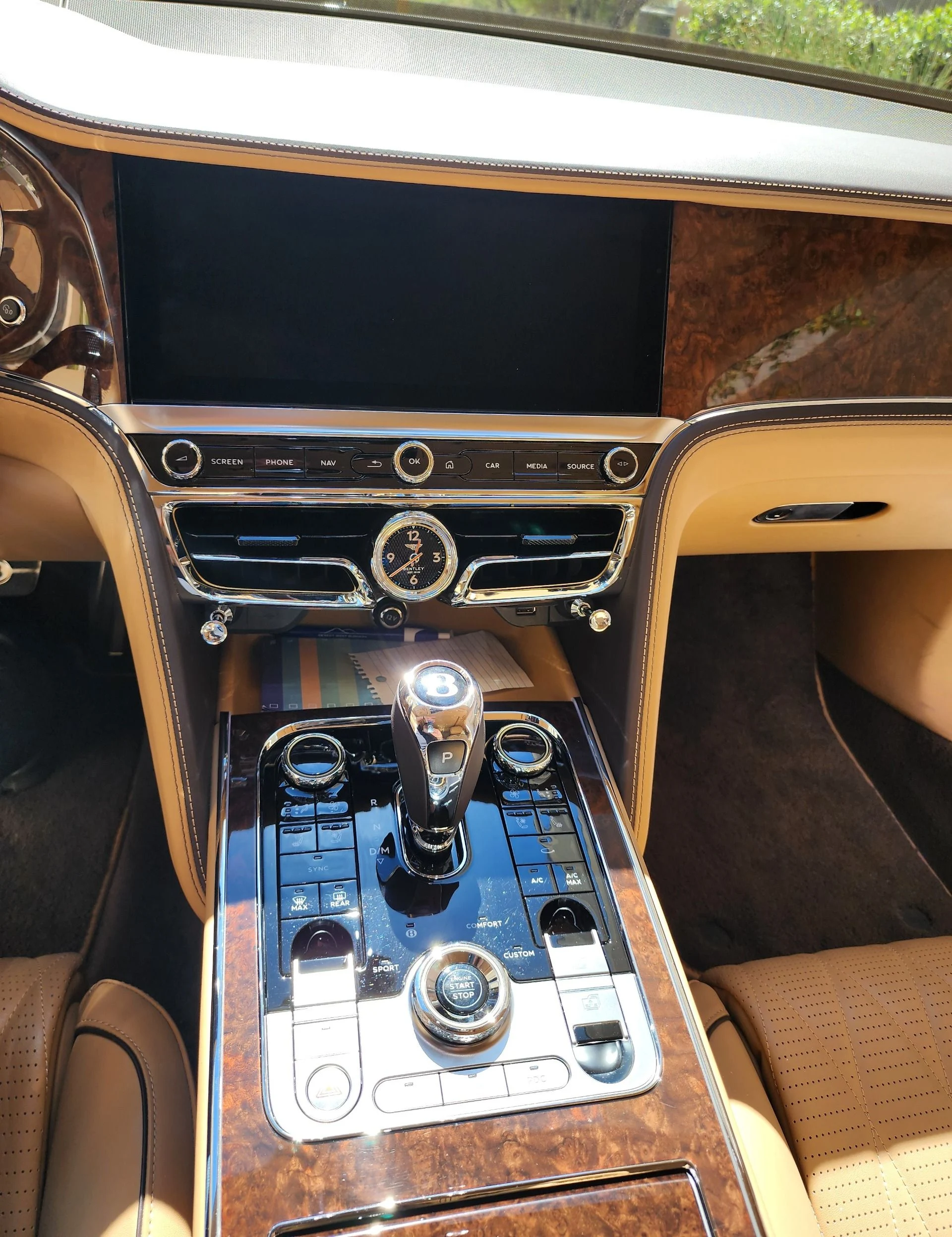 mph010_1539006238_Used_2022_Bentley_Flying_Spur_V8_1761690292_3272d86d7a