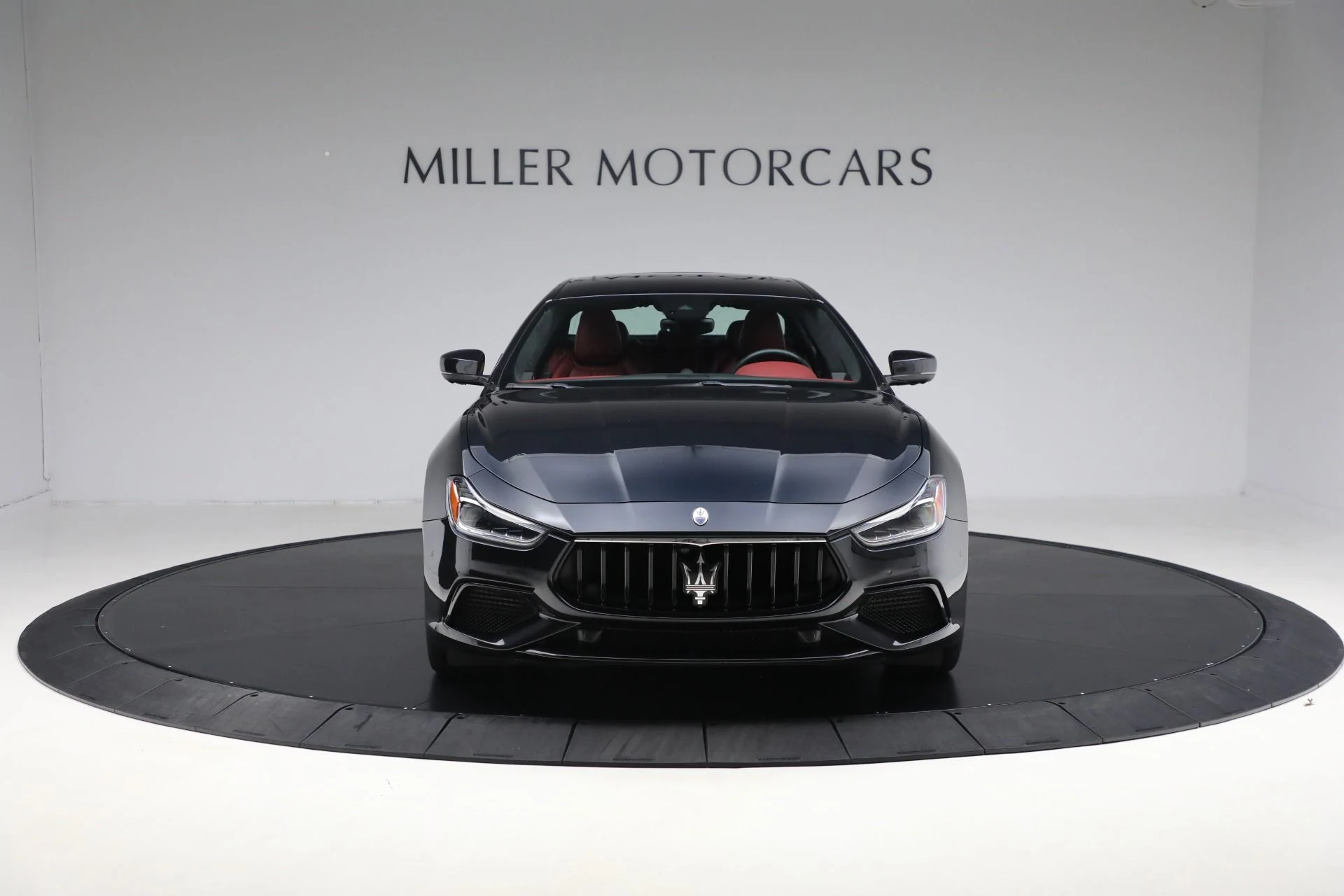 mph010_1541551304_Used_2022_Maserati_Ghibli_Modena_Q4_9a215e2cd4