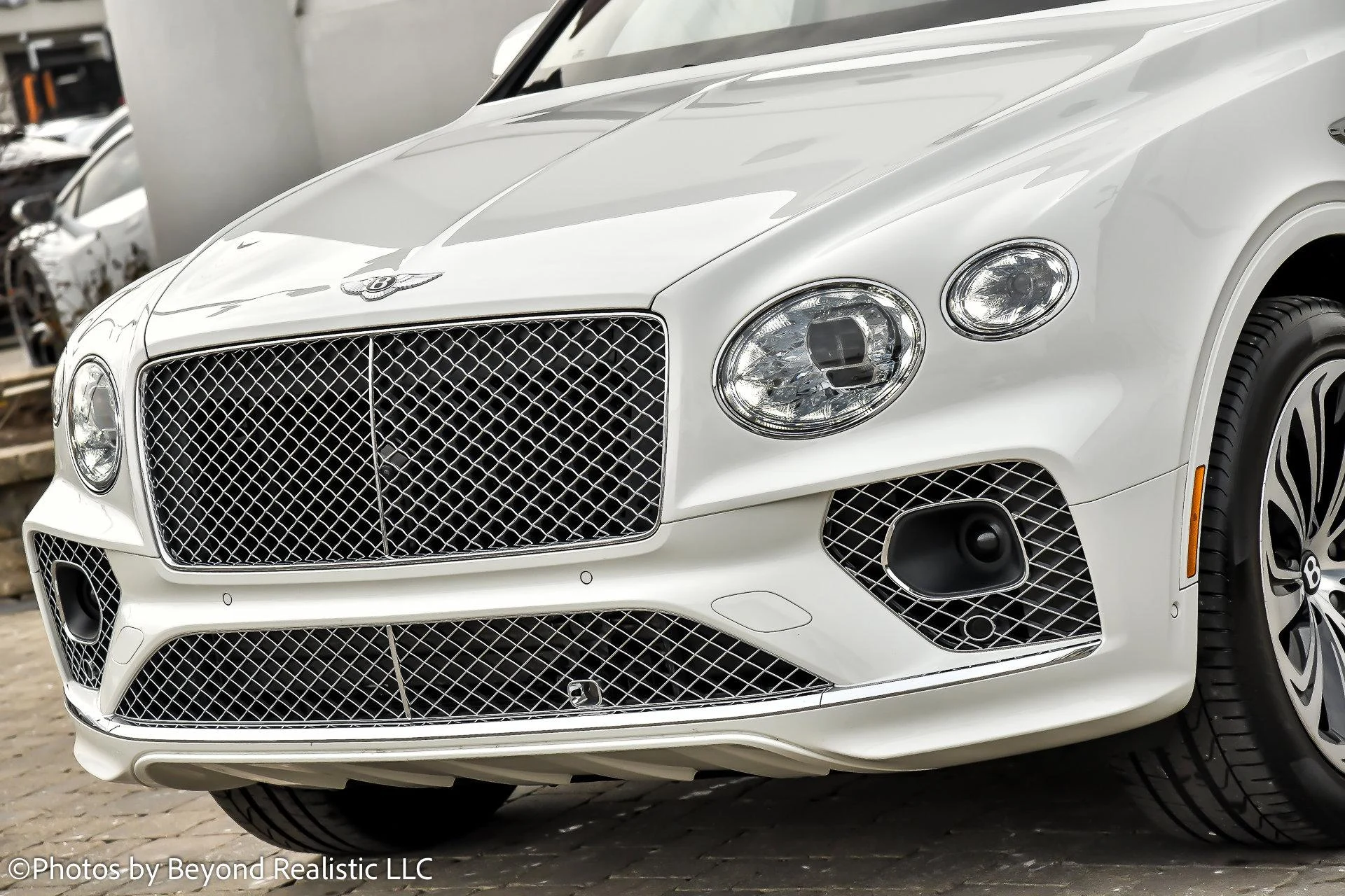 mph010_154410980_Used_2022_Bentley_Bentayga_V8_1754381240_e8f5673e94