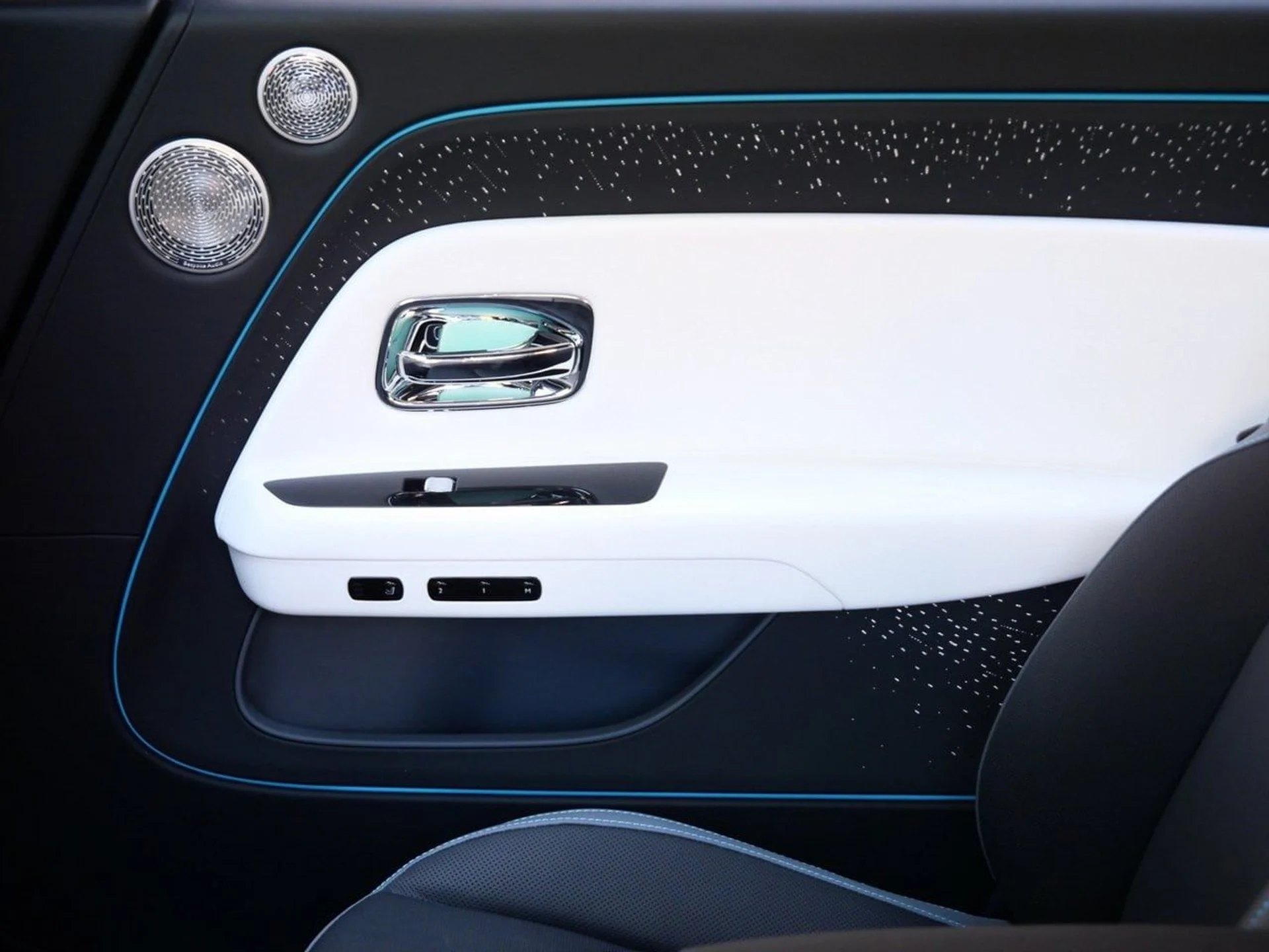 mph010_1545820706_72362800e8b860df1011f72a605bebd7x_4a7fa50e09