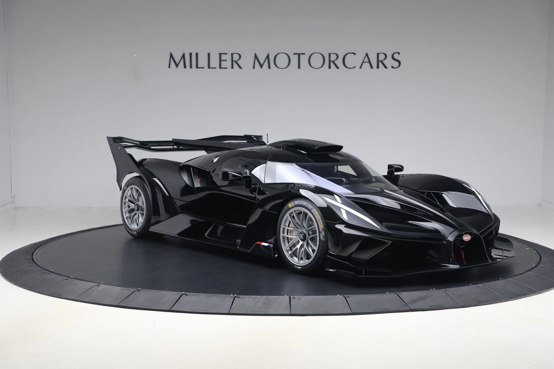 mph010_1557525336_Used_2024_Bugatti_Bolide_869d55b564