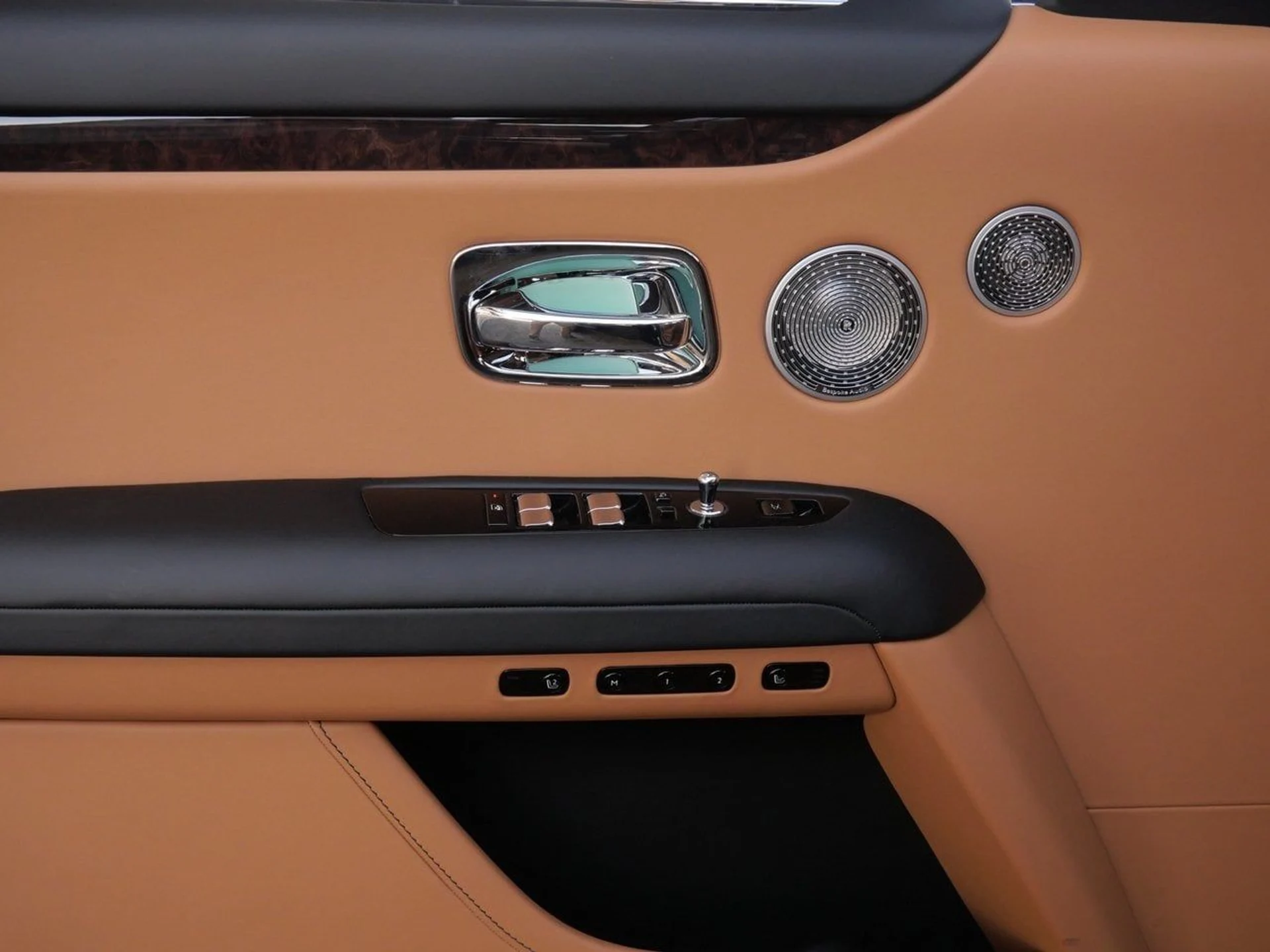 mph010_156107635_f513e9fa14d5aeea63bd3cb92337ab0ax_1caccda0fe