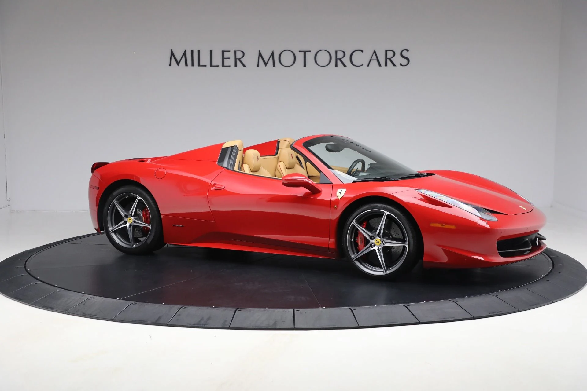 mph010_1563228820_Used_2012_Ferrari_458_Spider_78a8fcb33a