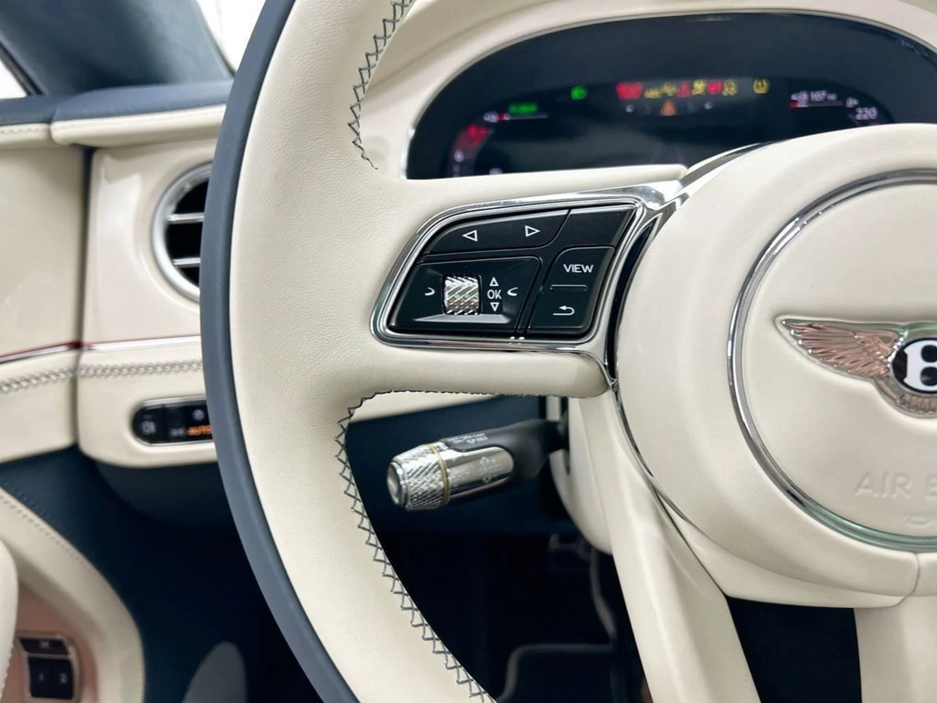 mph010_1566457883_new_2026_bentley_continental_gt_azure_8119_22995389_11_1024_7ffc8b7555
