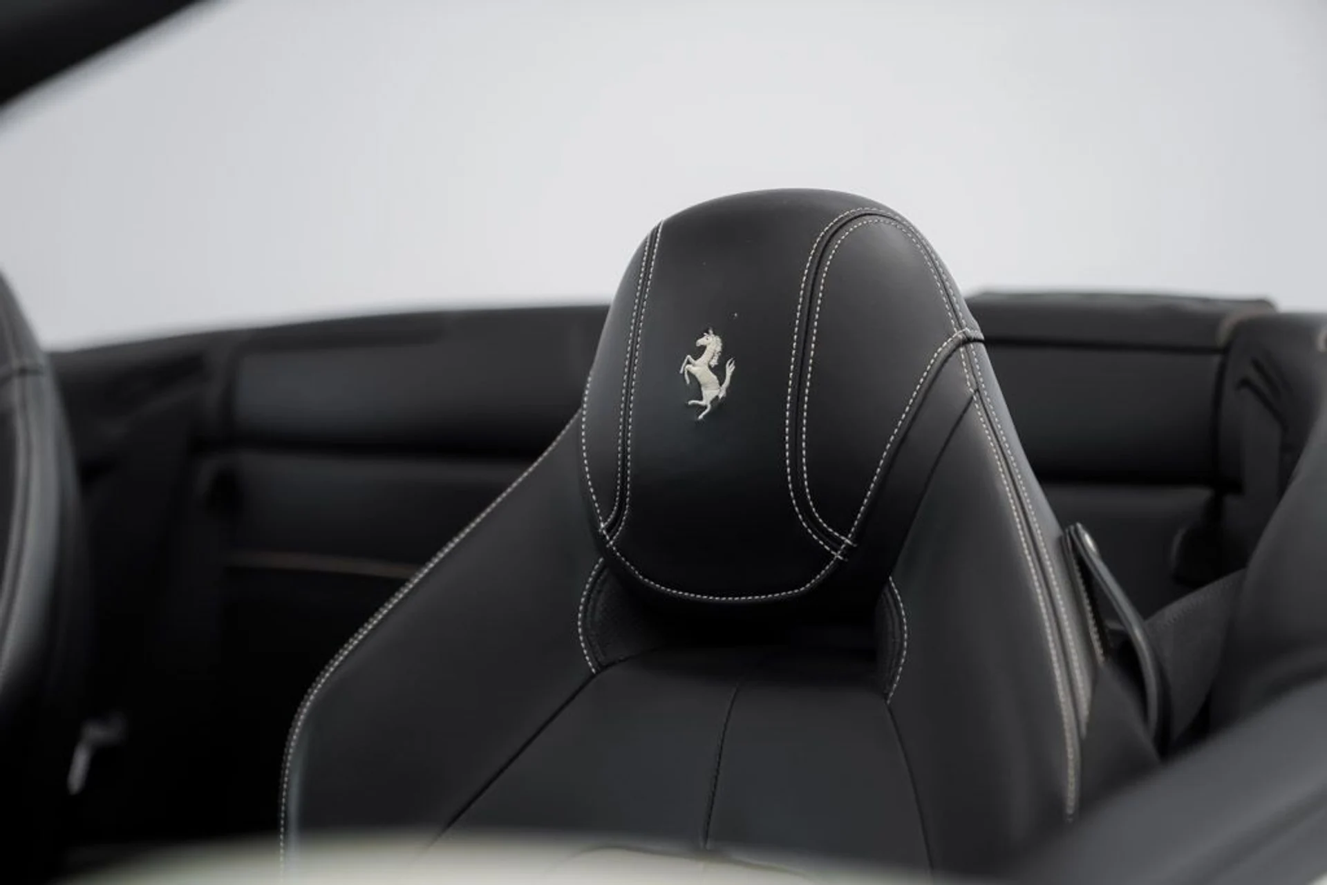 mph010_1567547599_ferrari_california_2015_jpg_v_1758918548_e76b058ef1