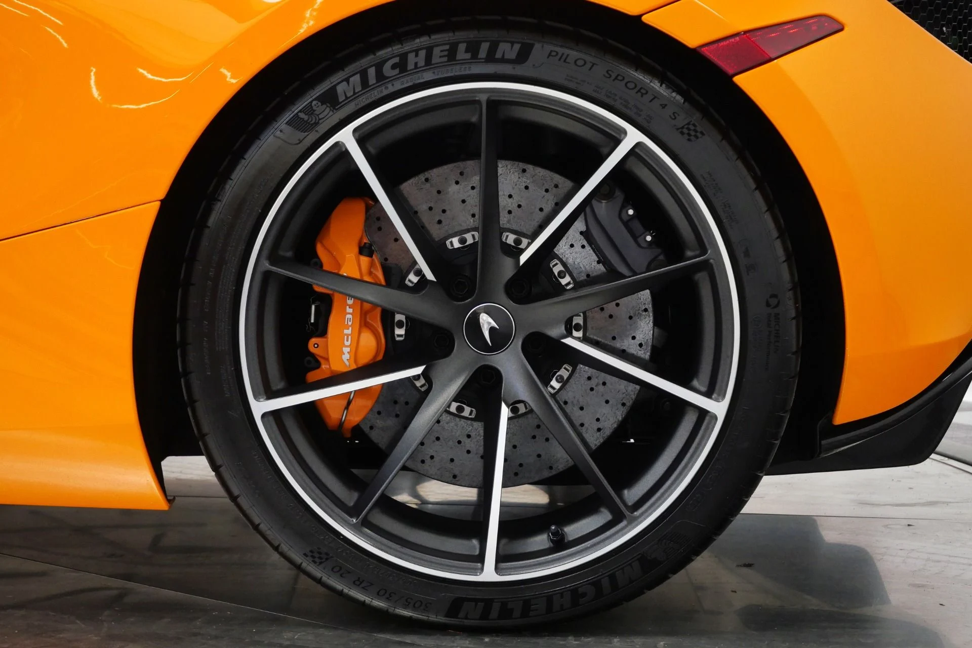 mph010_1573106426_Used_2022_Mc_Laren_720_S_Performance_Carbon_Packs_1_and_2_Performance_Plus_Pack_1773682394_71f3b87587