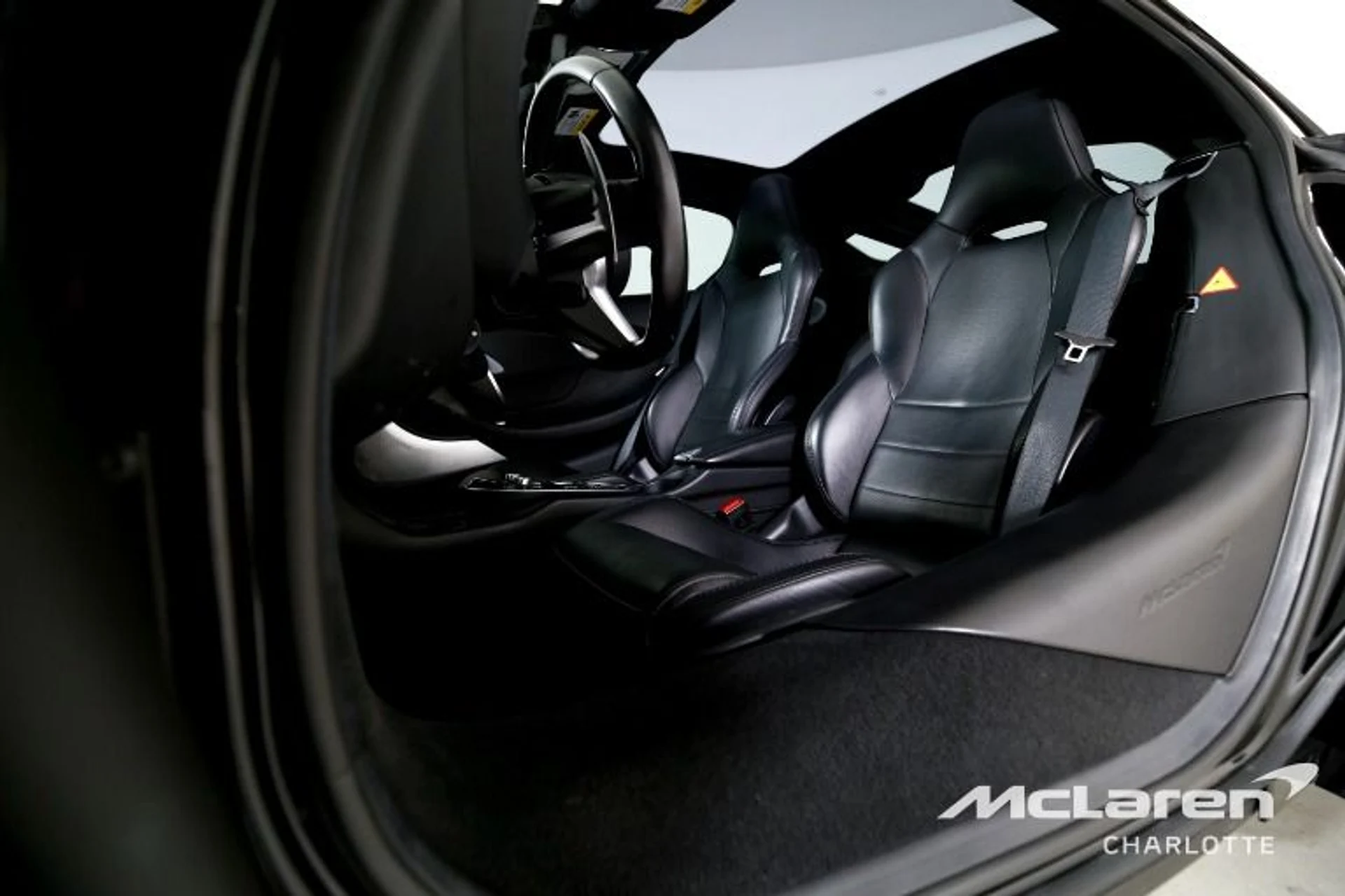 mph010_1574315141_Used_2023_Mc_Laren_GT_f663d71139
