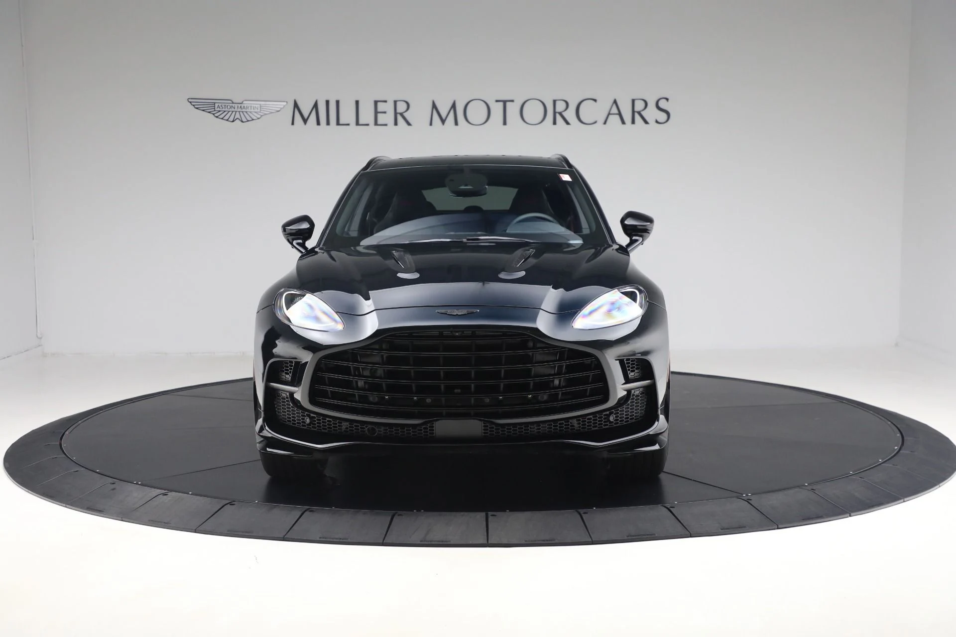 mph010_1583546166_New_2025_Aston_Martin_DBX_707_cb6949d960